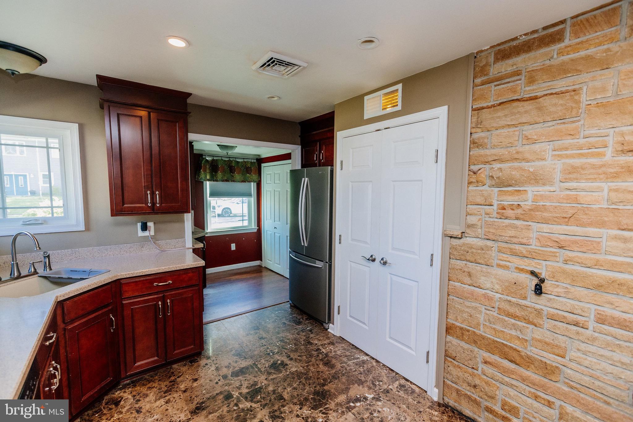 MAGNOLIA HILL - Residential