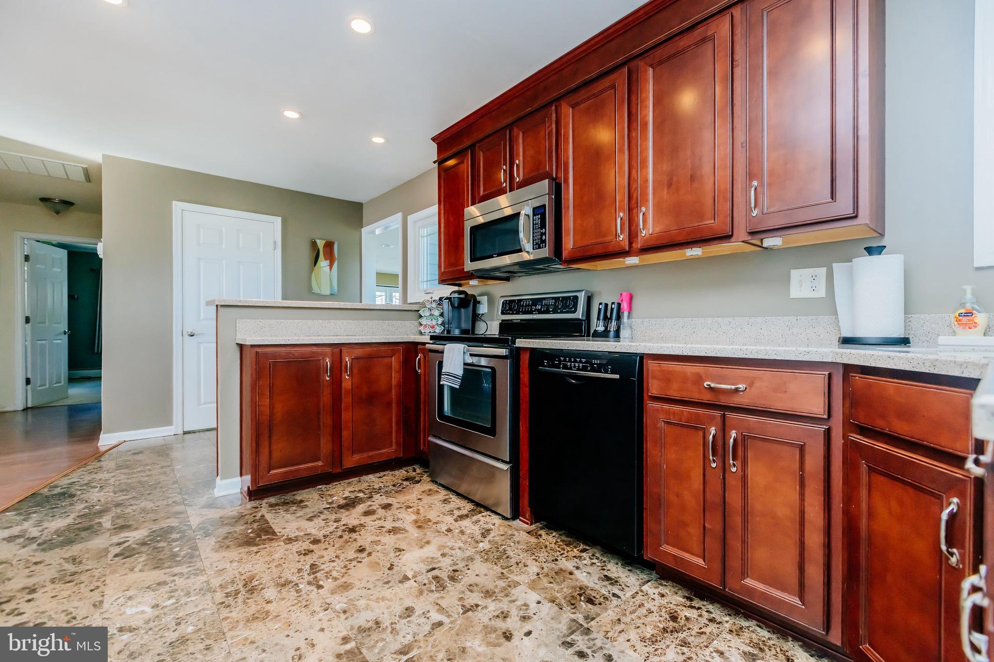 MAGNOLIA HILL - Residential