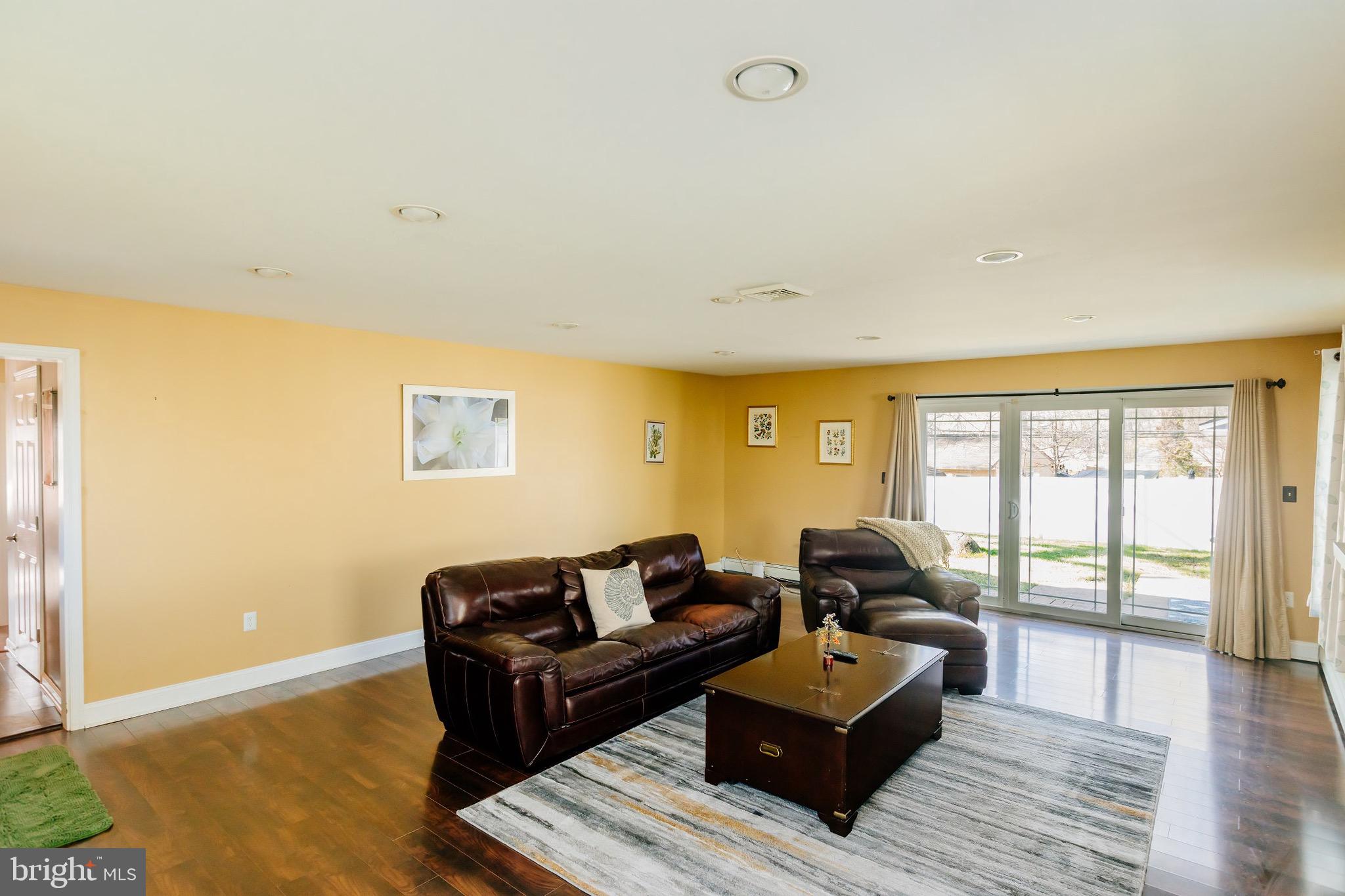 MAGNOLIA HILL - Residential