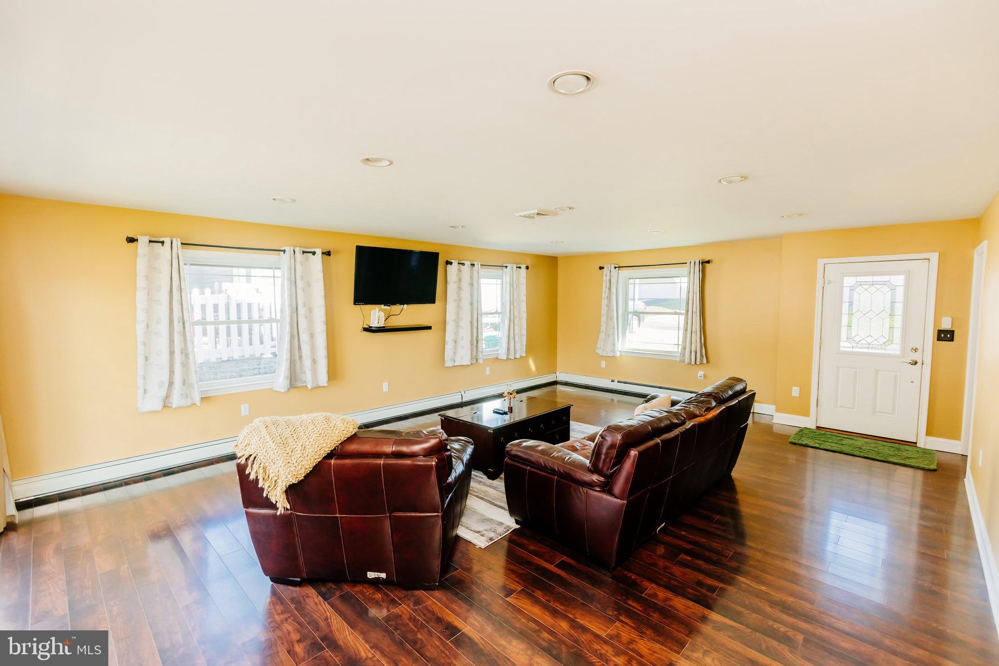 MAGNOLIA HILL - Residential