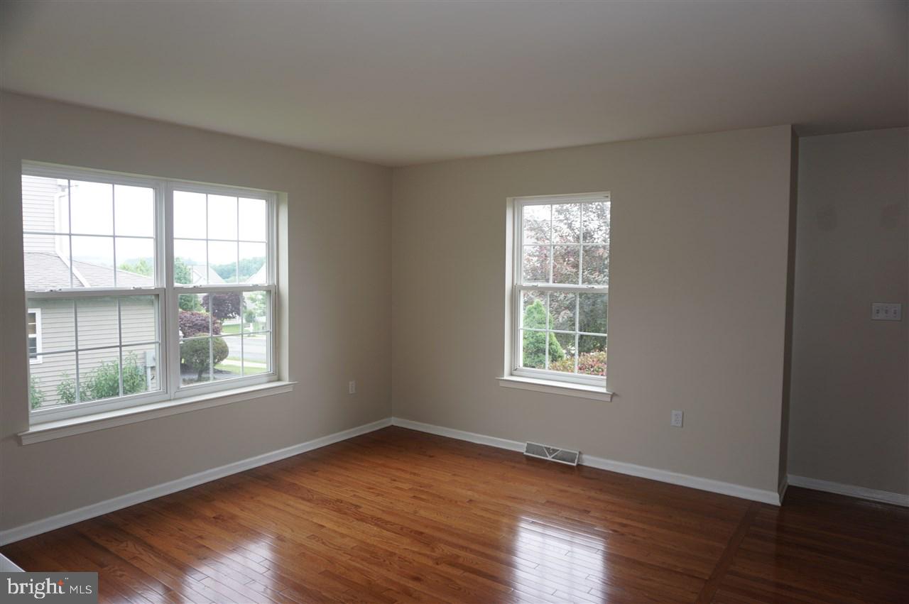 YORK TWP - Residential