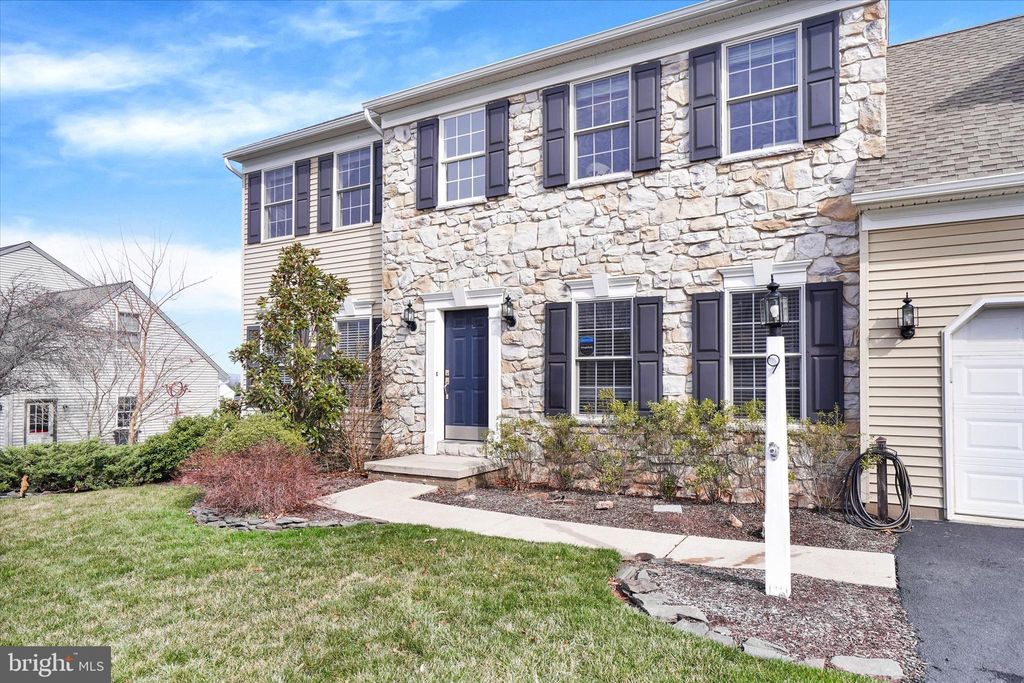 Photo of 9 COACH, STEVENS, PA 17578 (MLS # PALA2032528)