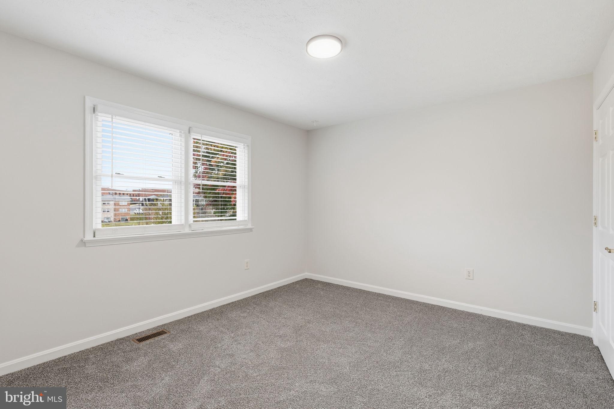 FARMINGTON HEIGHTS - Residential Lease