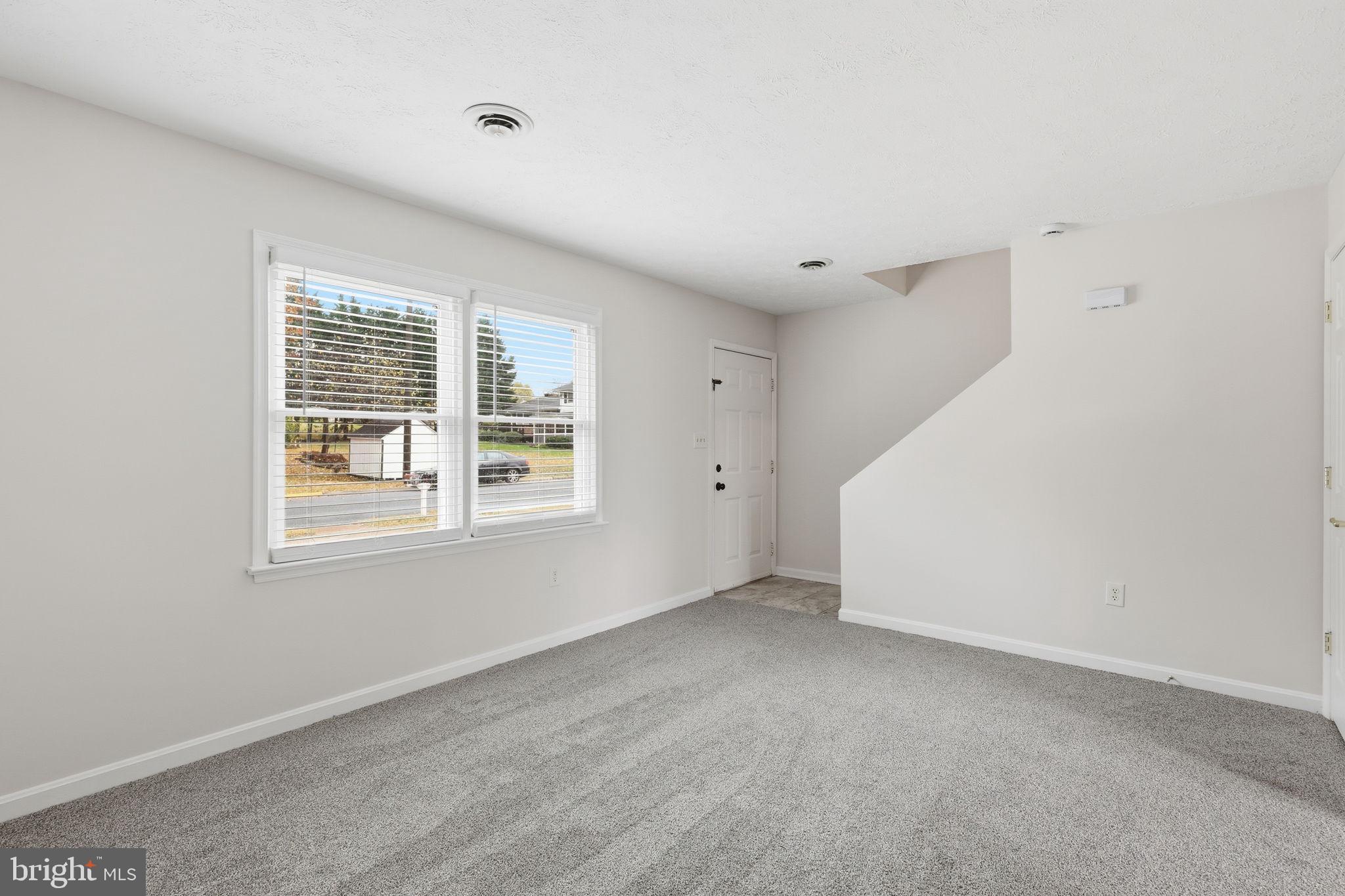 FARMINGTON HEIGHTS - Residential Lease