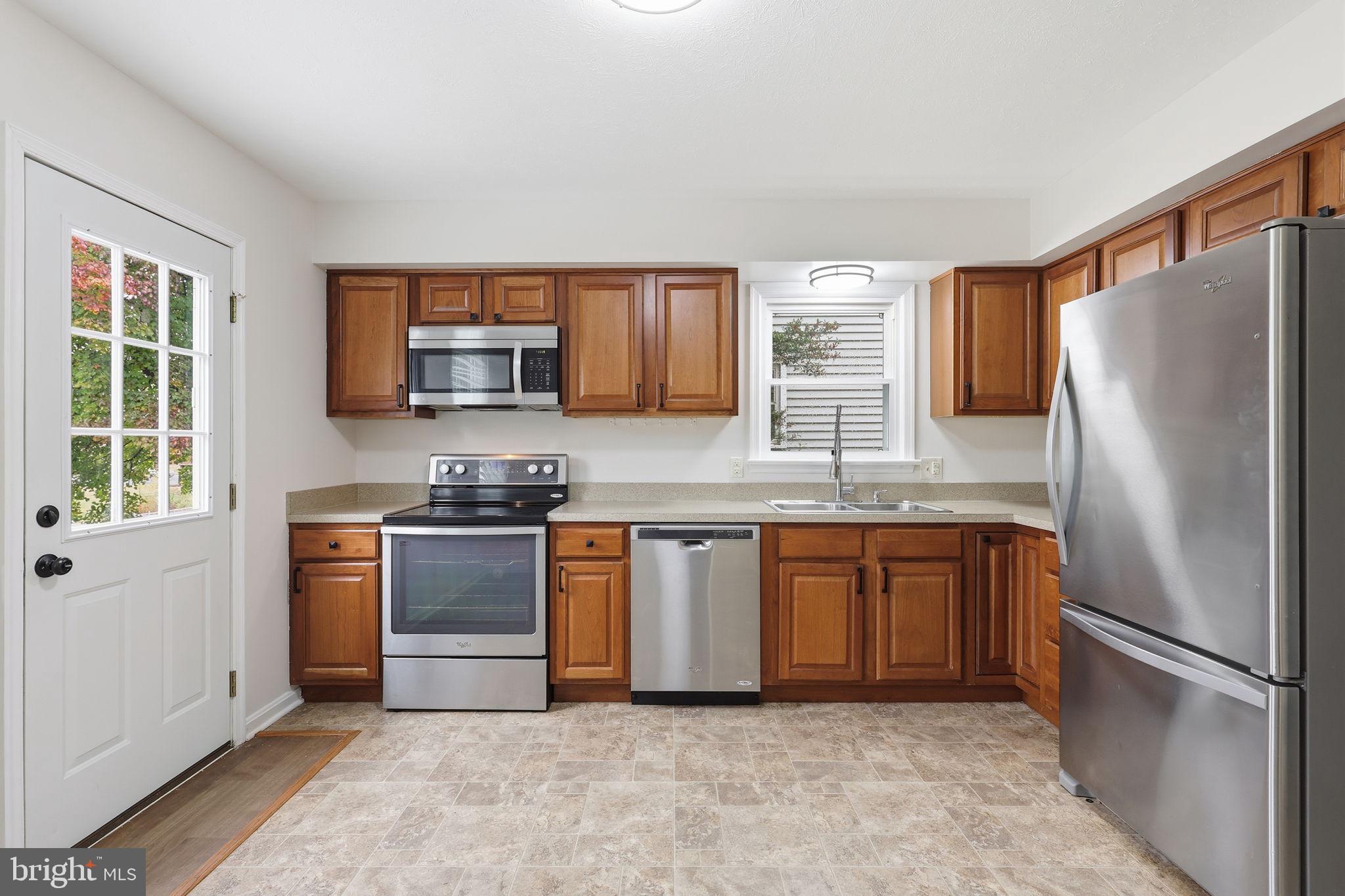 FARMINGTON HEIGHTS - Residential Lease