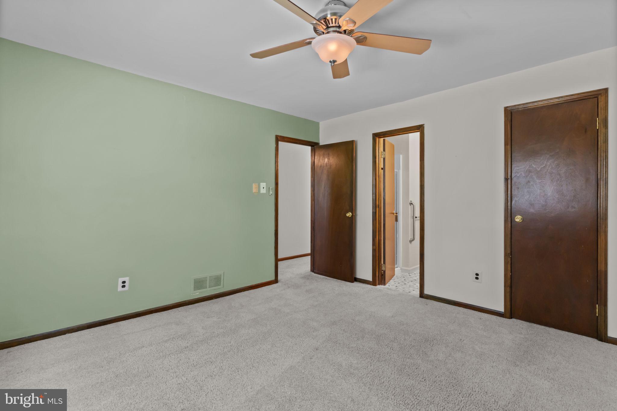 NEWTOWN CROSSING - Residential