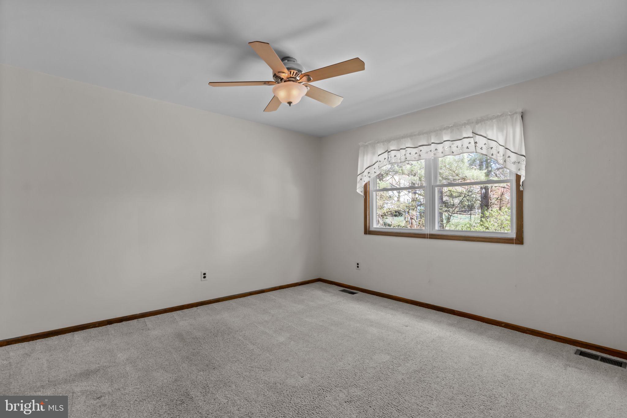 NEWTOWN CROSSING - Residential