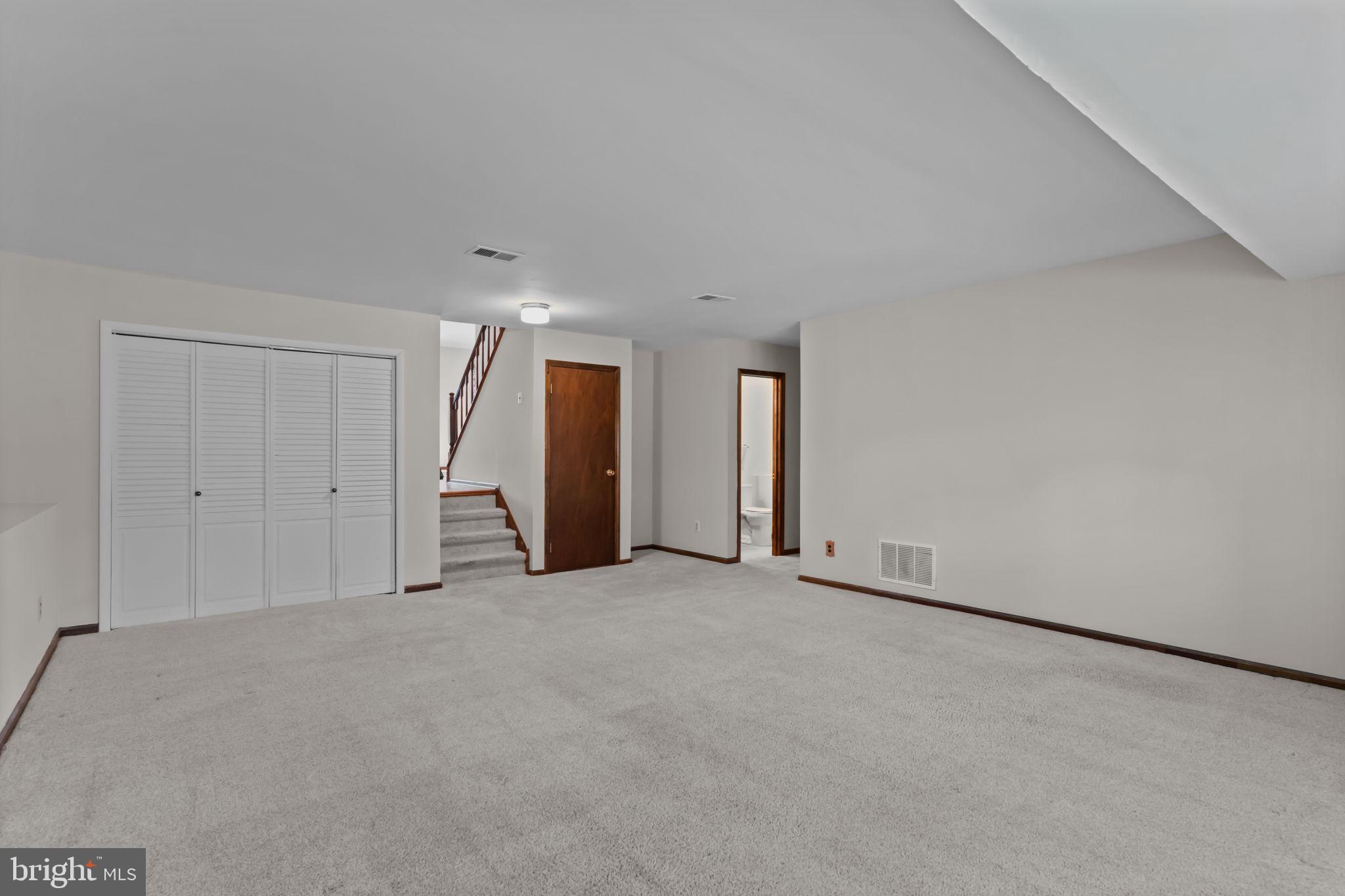 NEWTOWN CROSSING - Residential