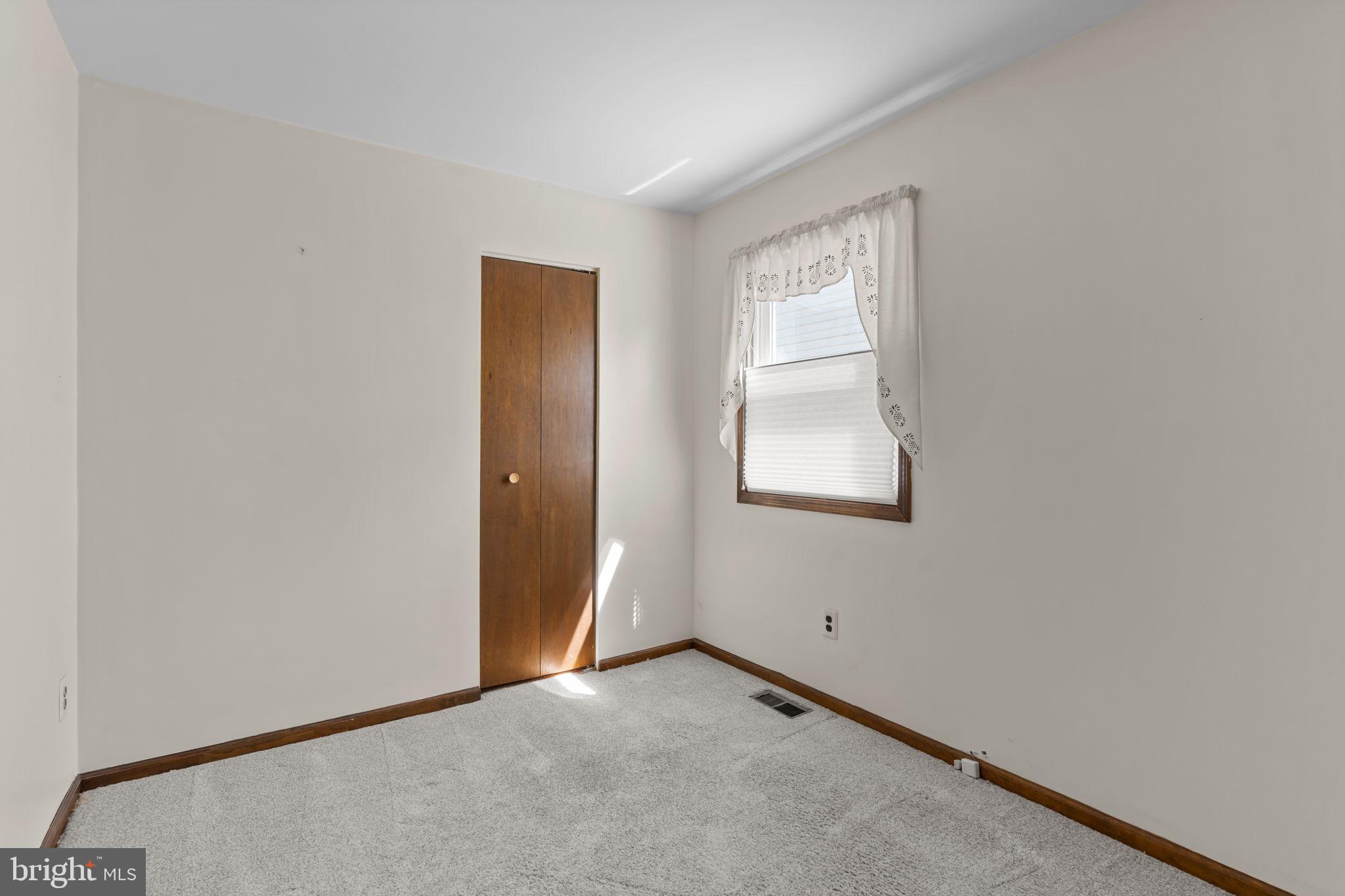 NEWTOWN CROSSING - Residential