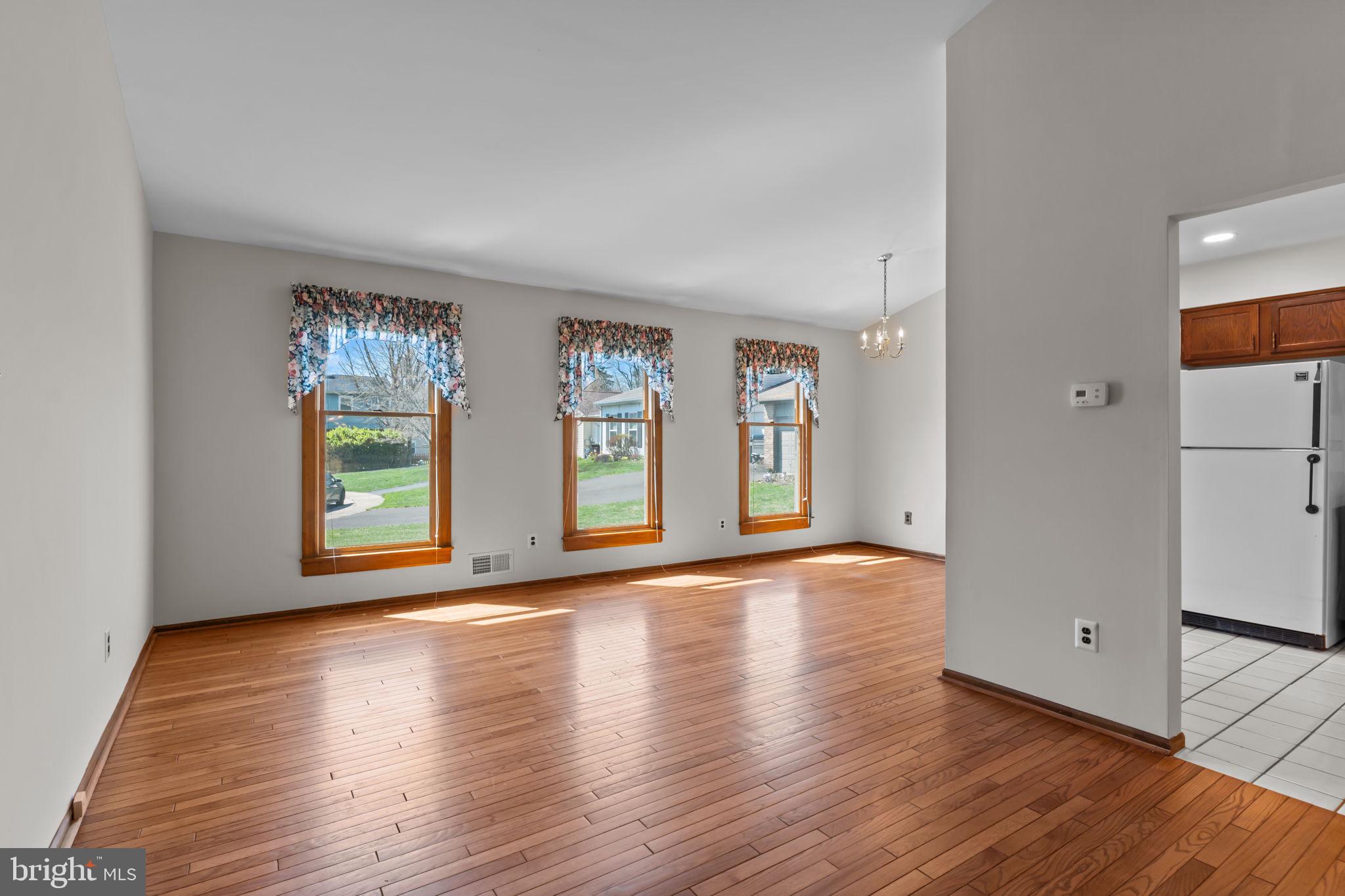 NEWTOWN CROSSING - Residential