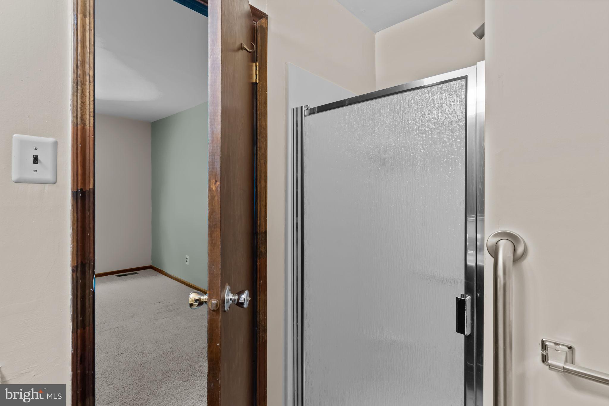 NEWTOWN CROSSING - Residential