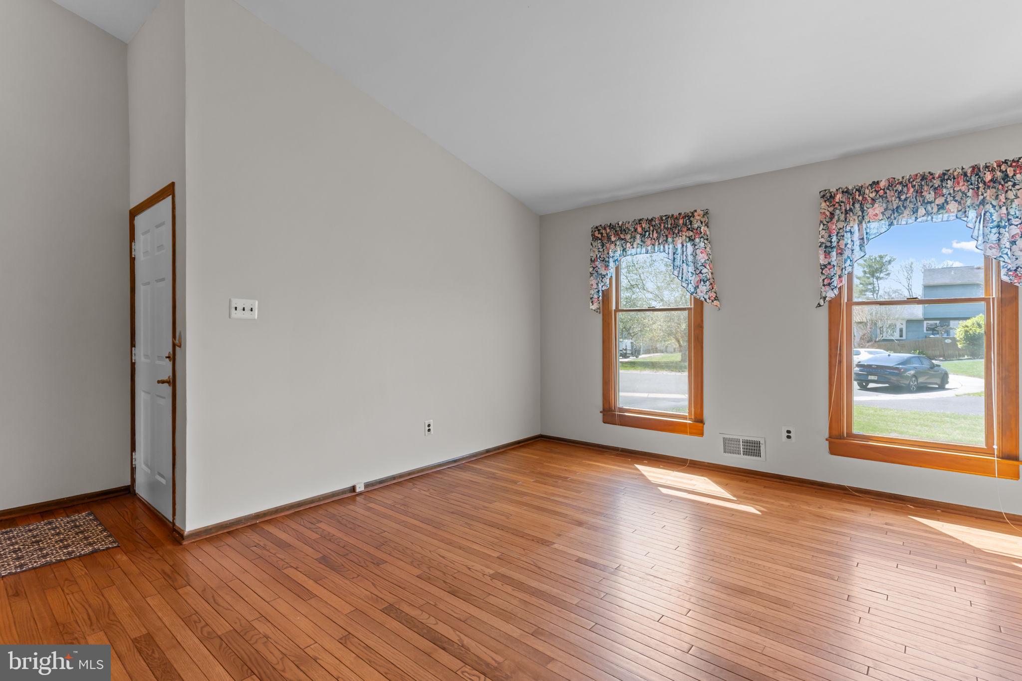 NEWTOWN CROSSING - Residential