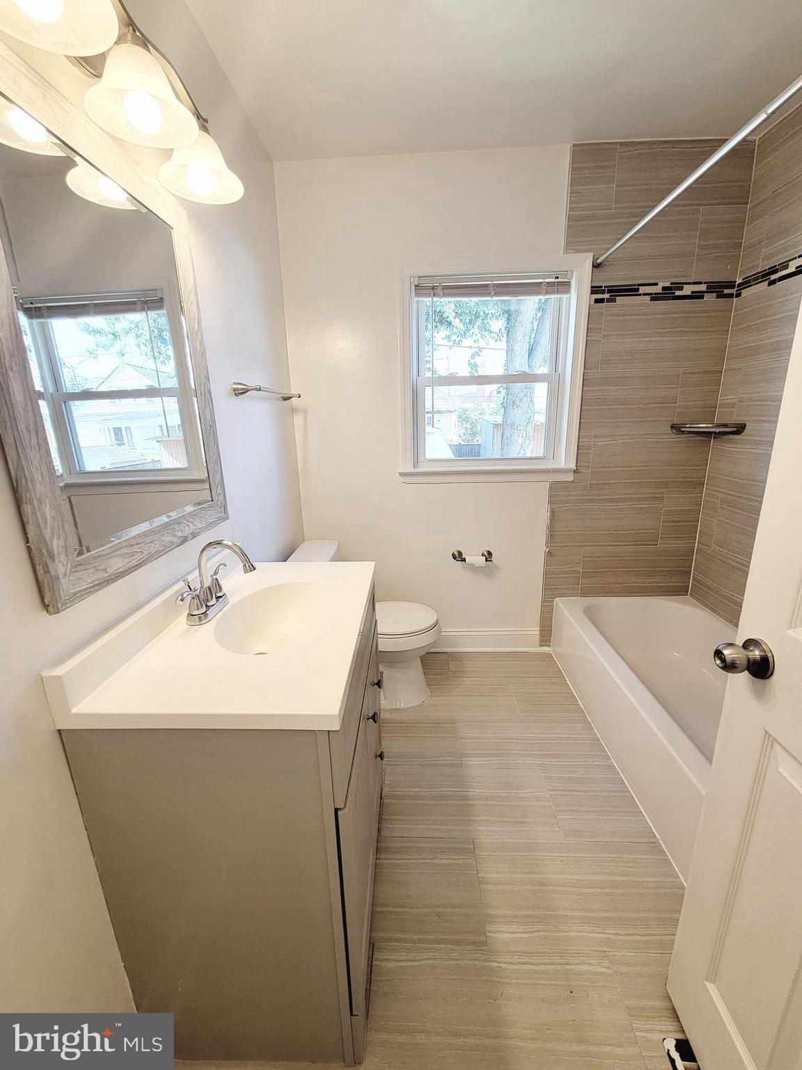 ARUNDEL GARDENS - Residential