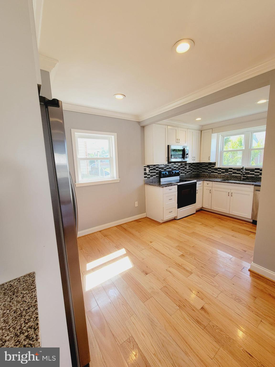 ARUNDEL GARDENS - Residential