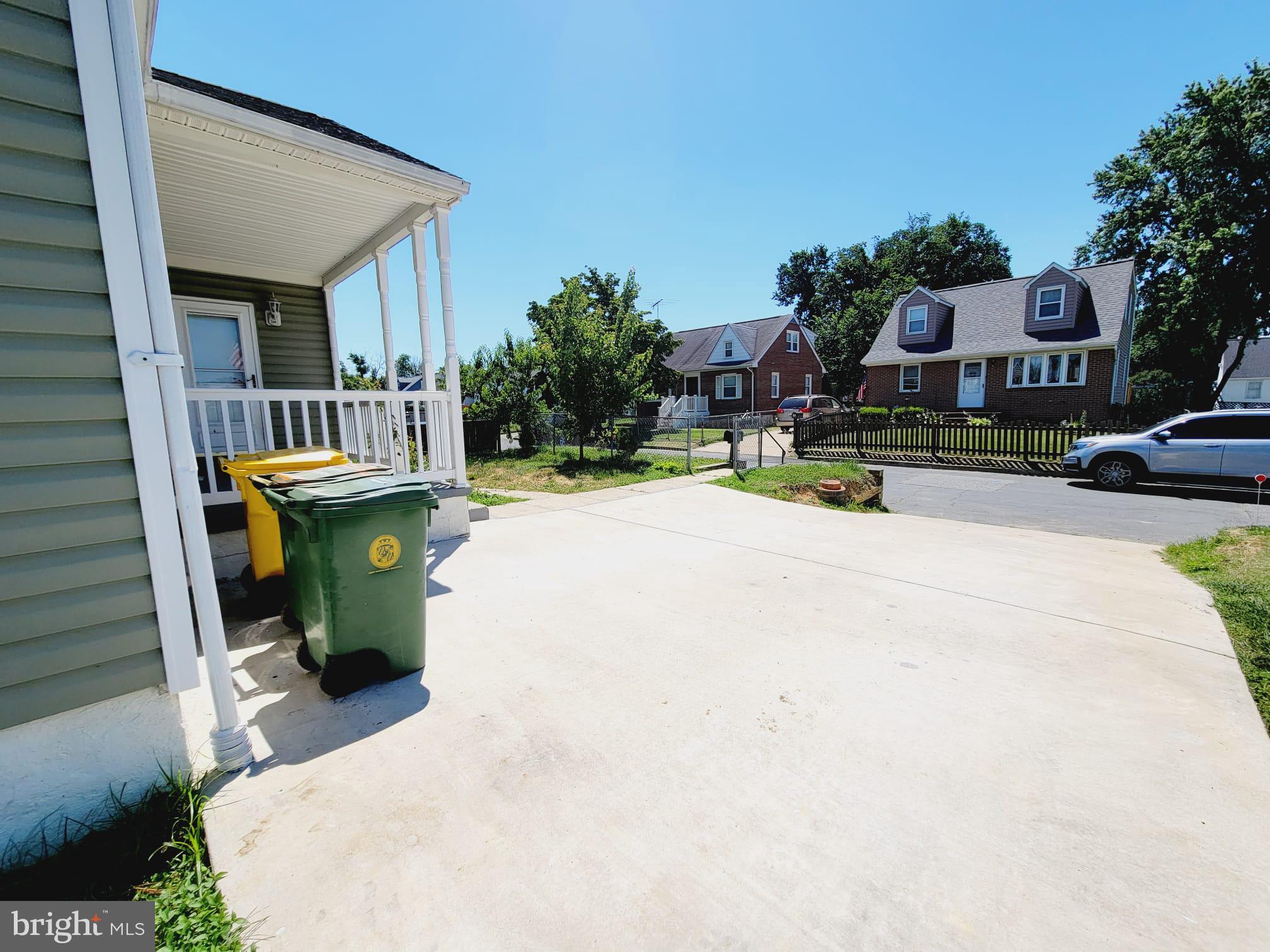 ARUNDEL GARDENS - Residential