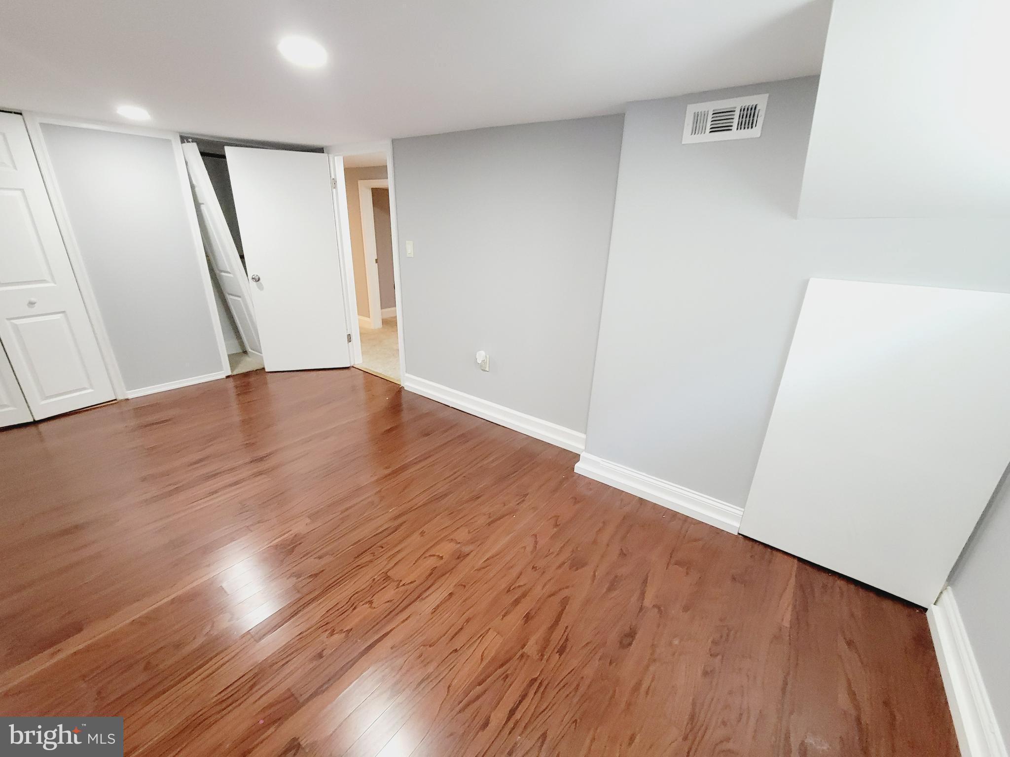 ARUNDEL GARDENS - Residential