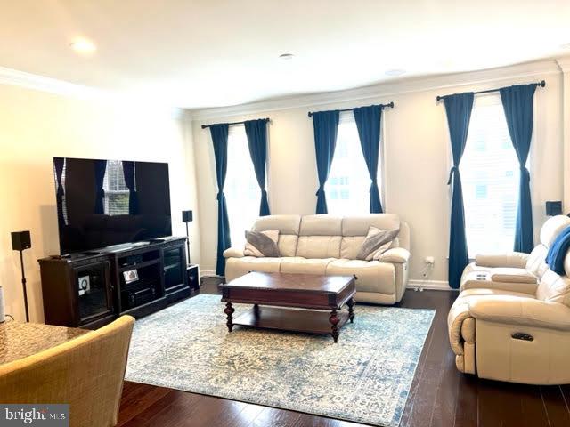 BELMONT RUN - Residential Lease