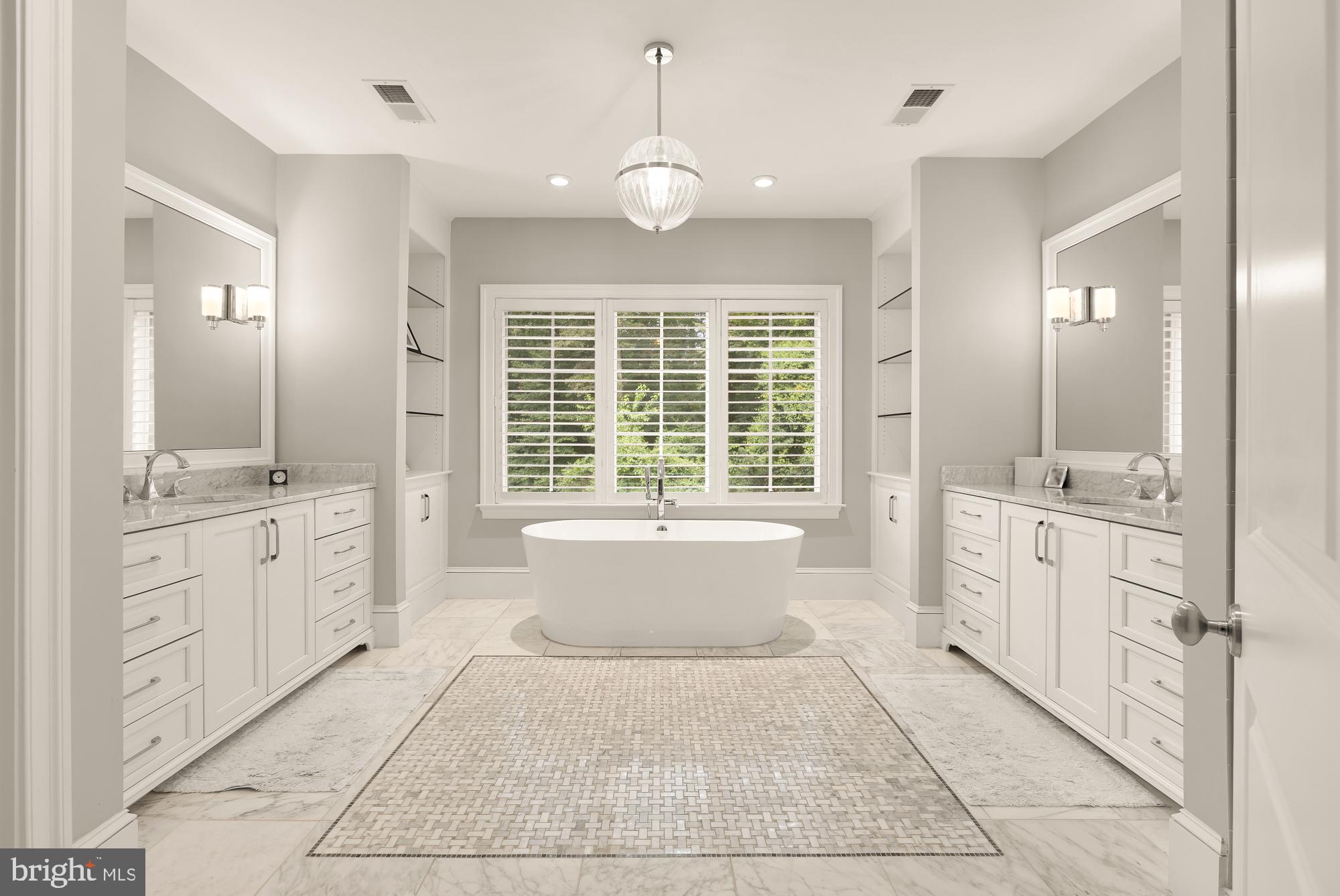 LYBROOK - Residential