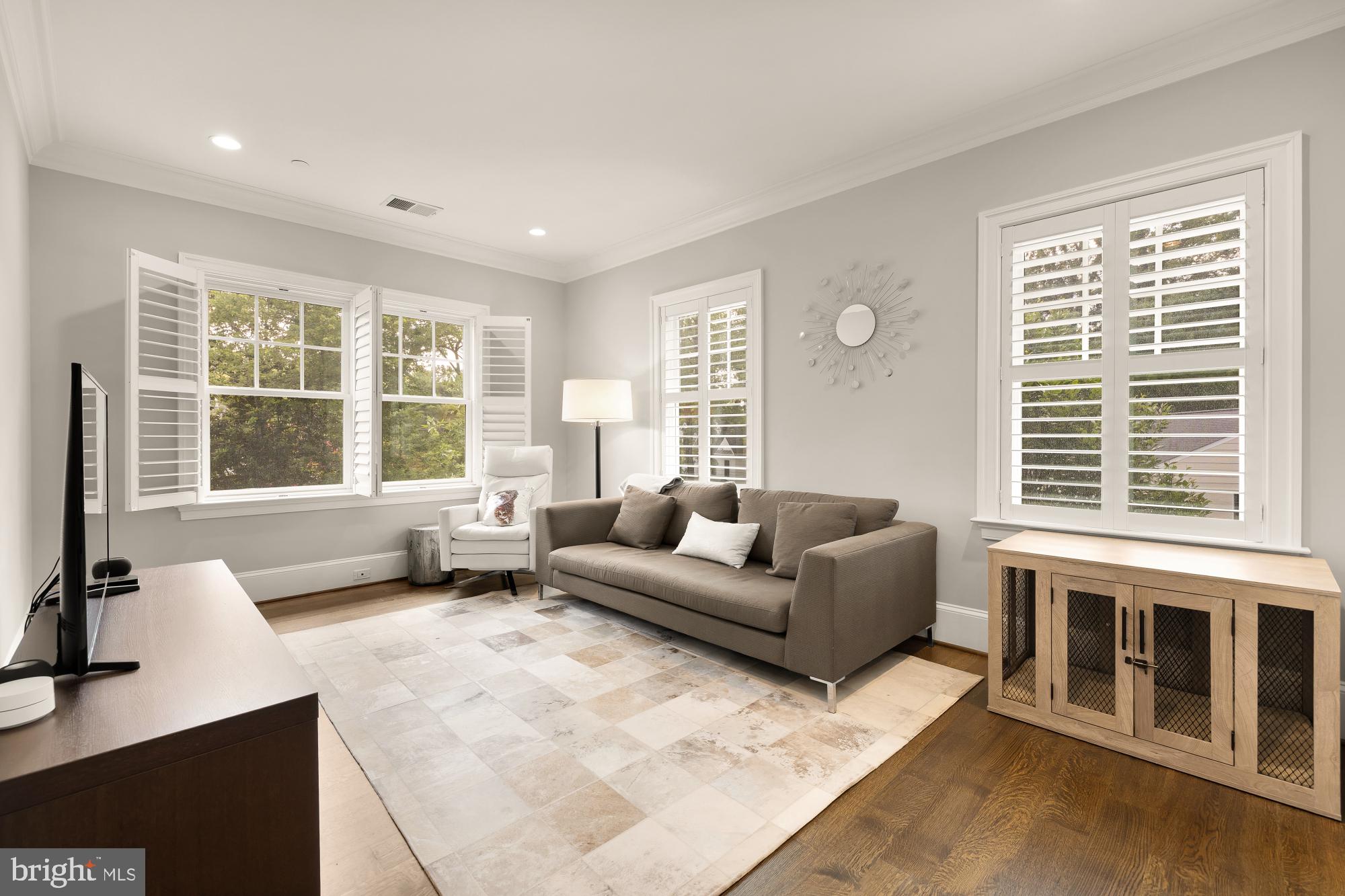 LYBROOK - Residential