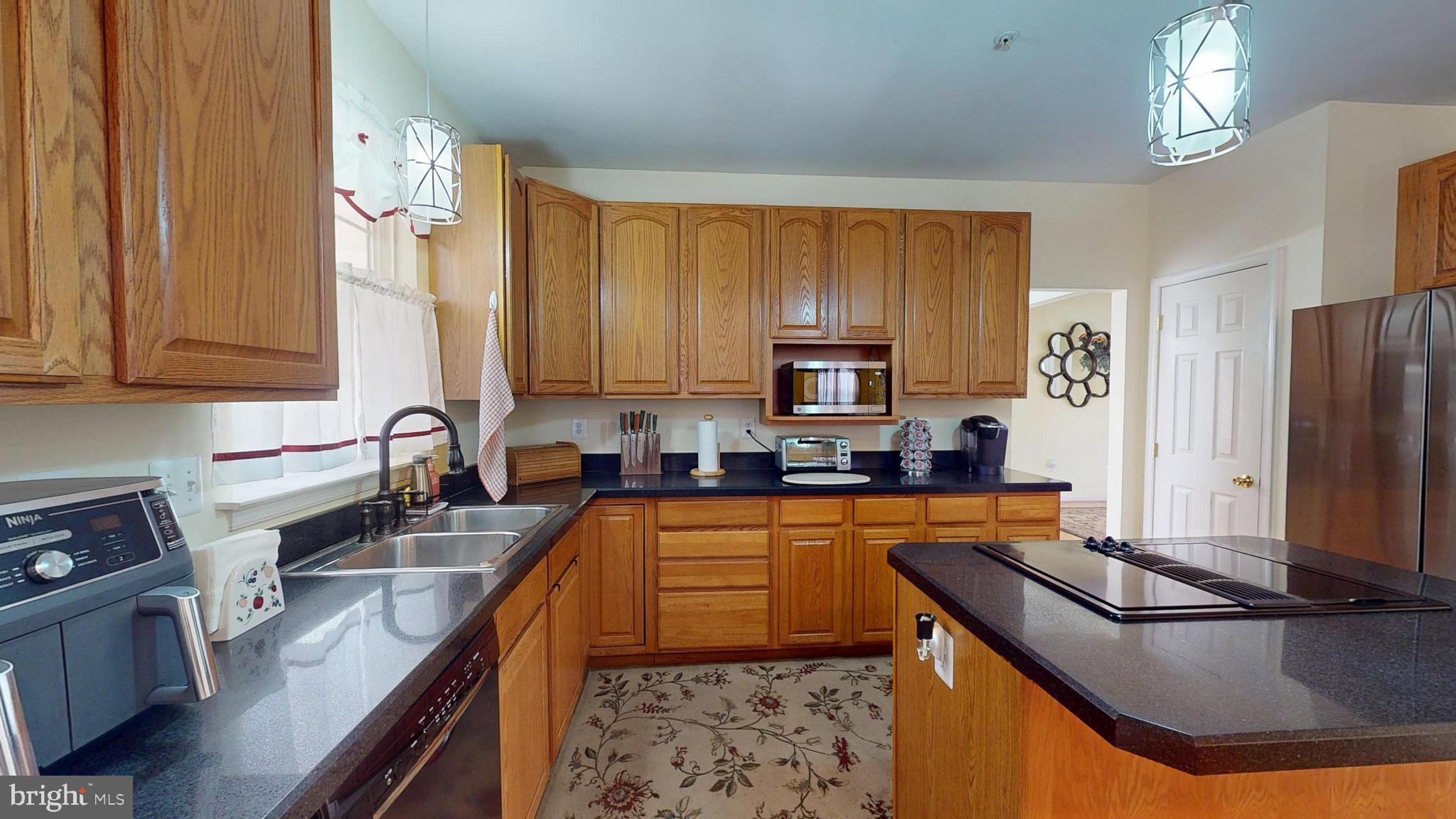 AMBER MEADOWS - Residential