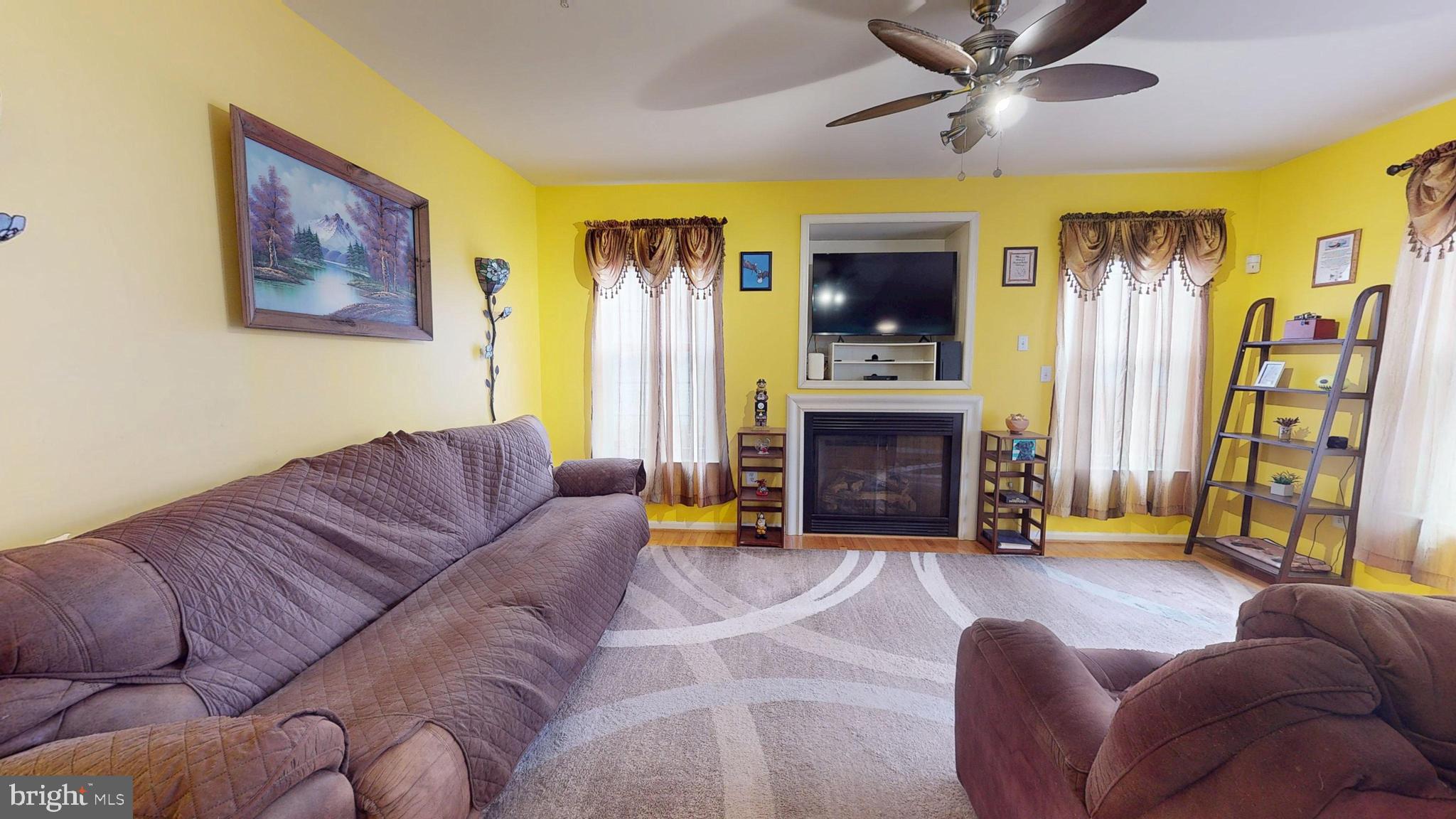 AMBER MEADOWS - Residential