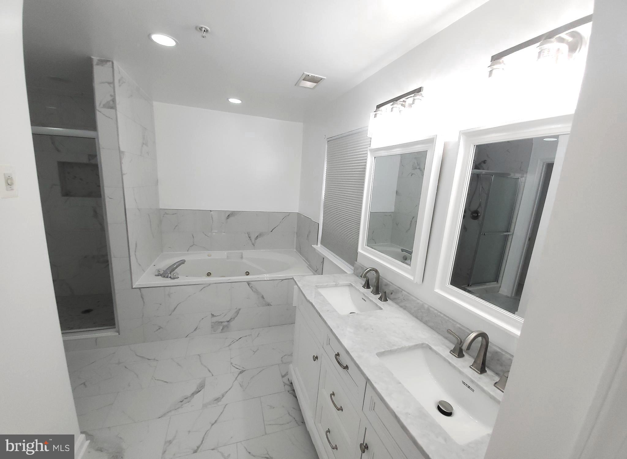 AMBER MEADOWS - Residential