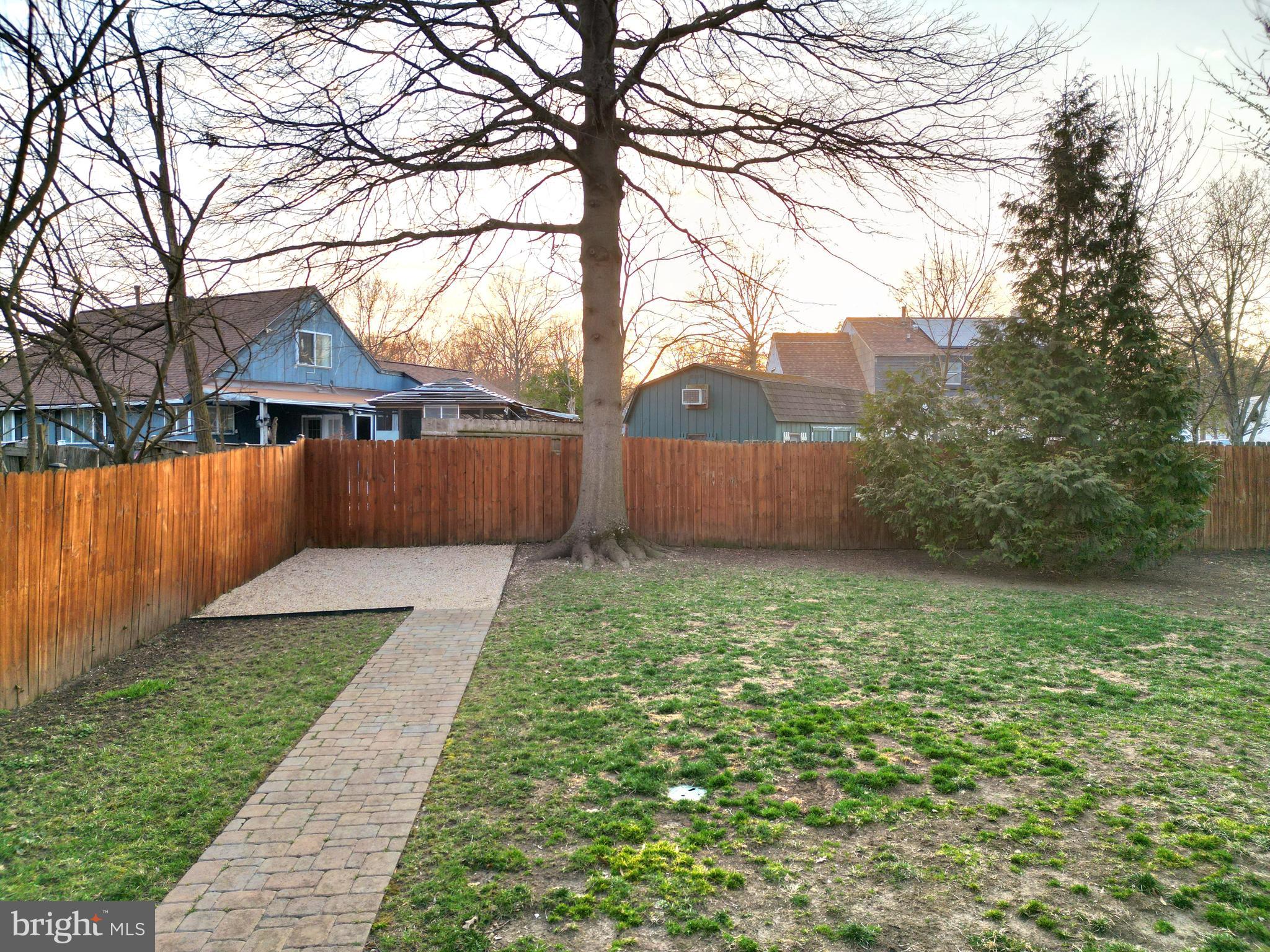 AMBER MEADOWS - Residential