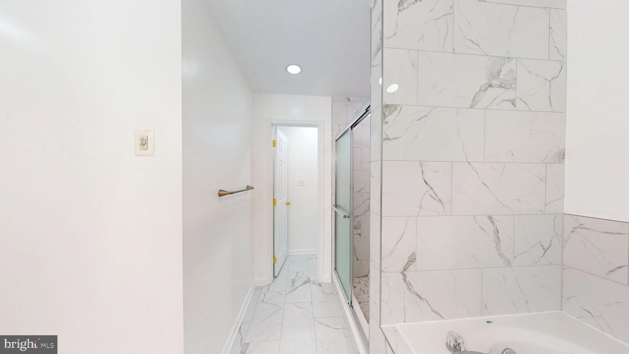 AMBER MEADOWS - Residential