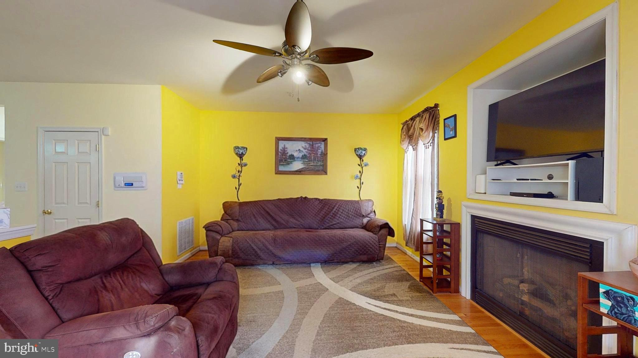 AMBER MEADOWS - Residential