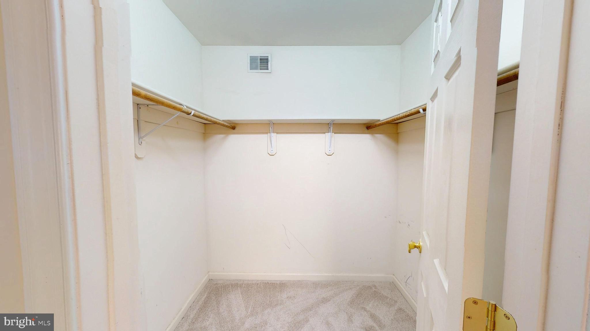 AMBER MEADOWS - Residential