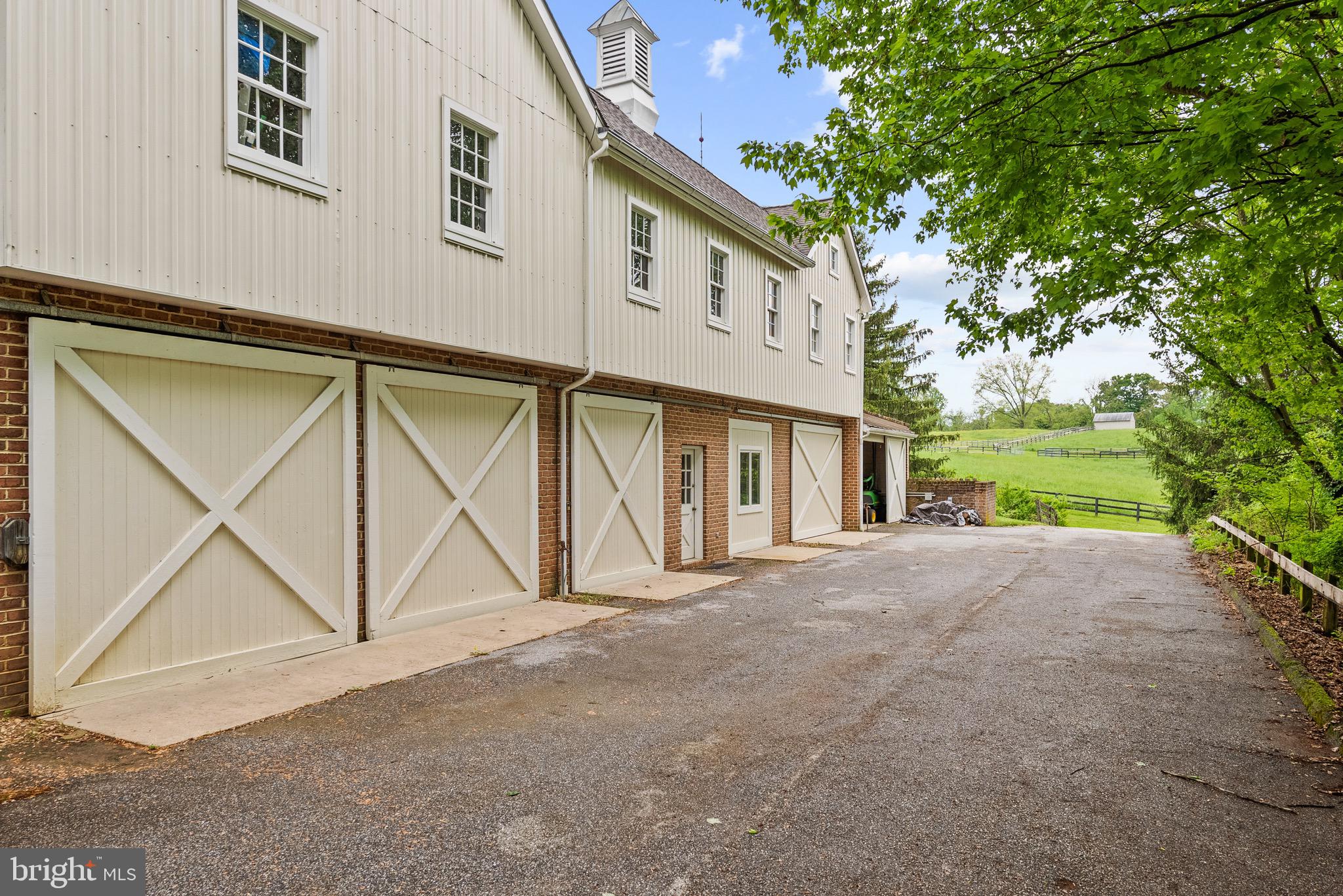 COCKEYSVILLE/HUNT VALLEY - Residential