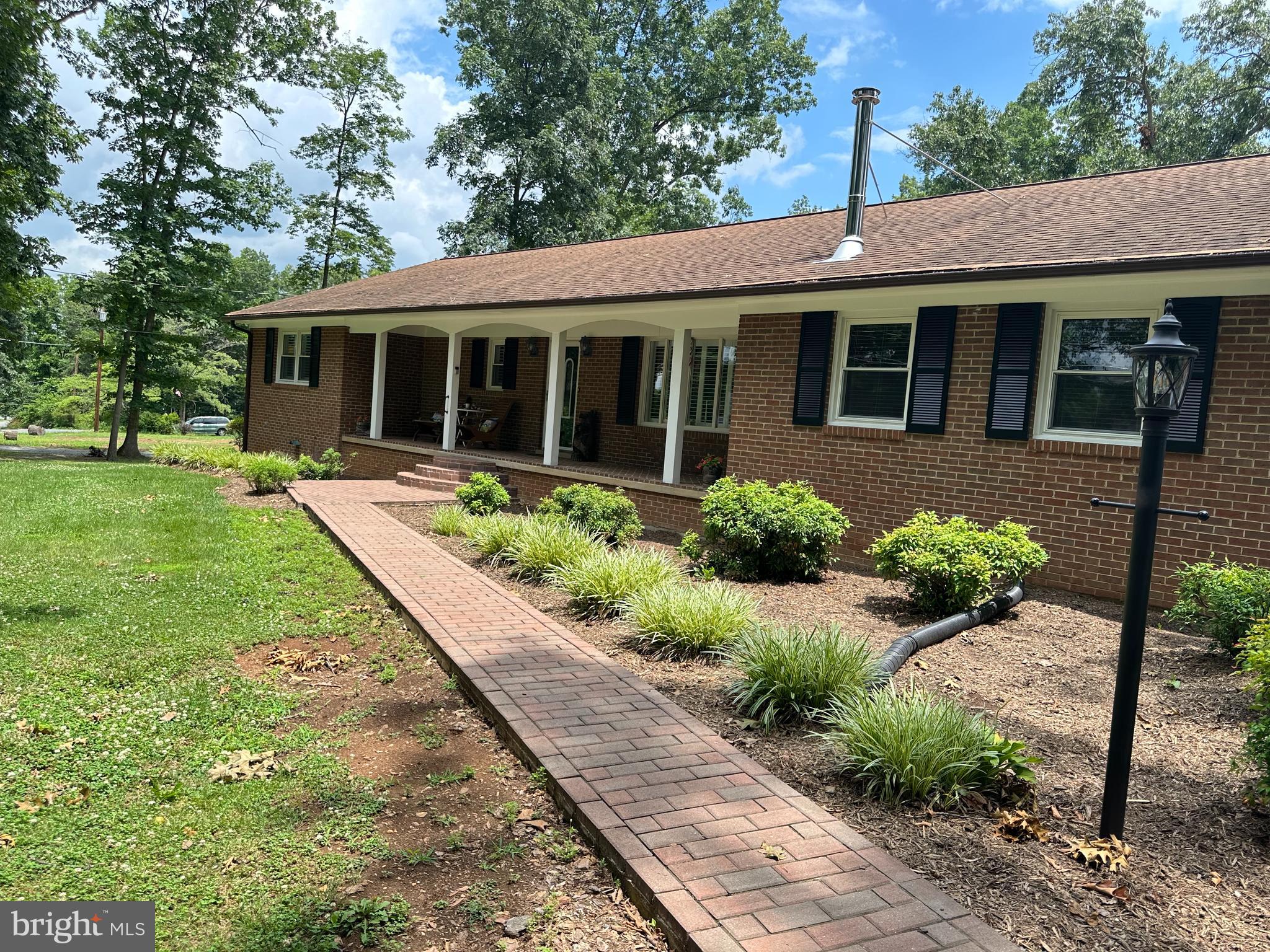 579 CIRCLE VIEW ROAD