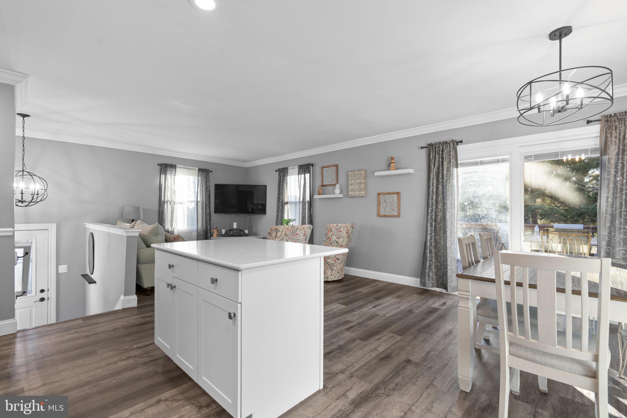 RESERVOIR RIDGE - Residential