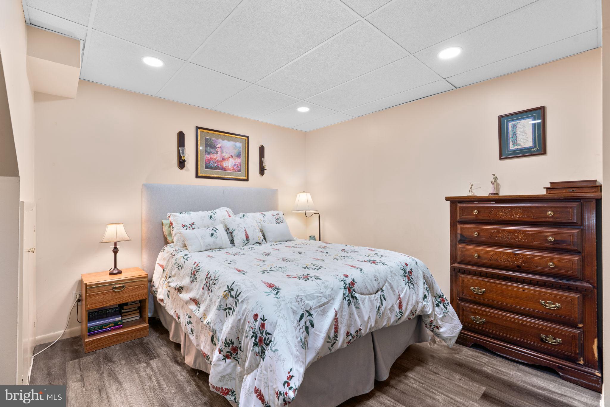 RESERVOIR RIDGE - Residential