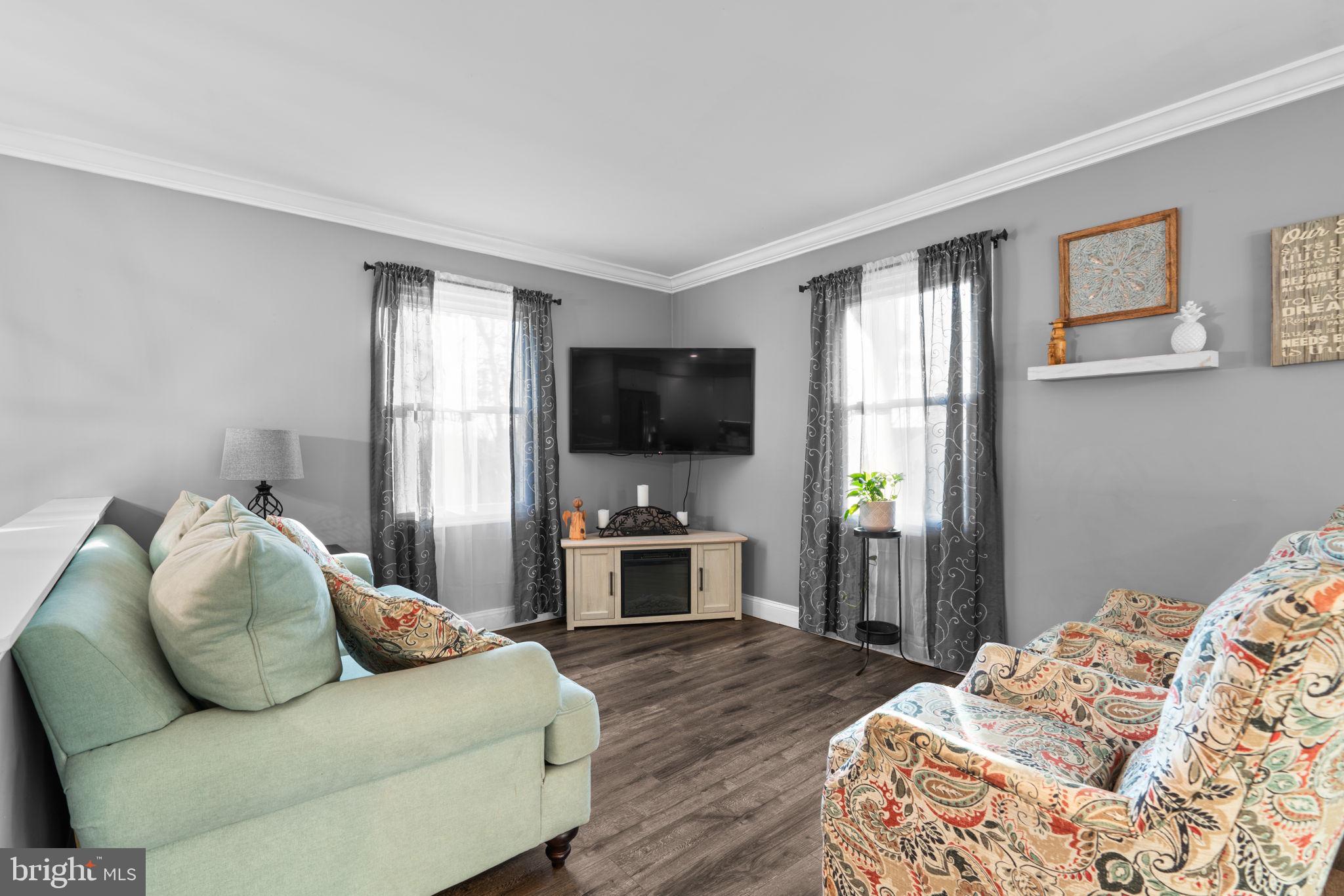 RESERVOIR RIDGE - Residential