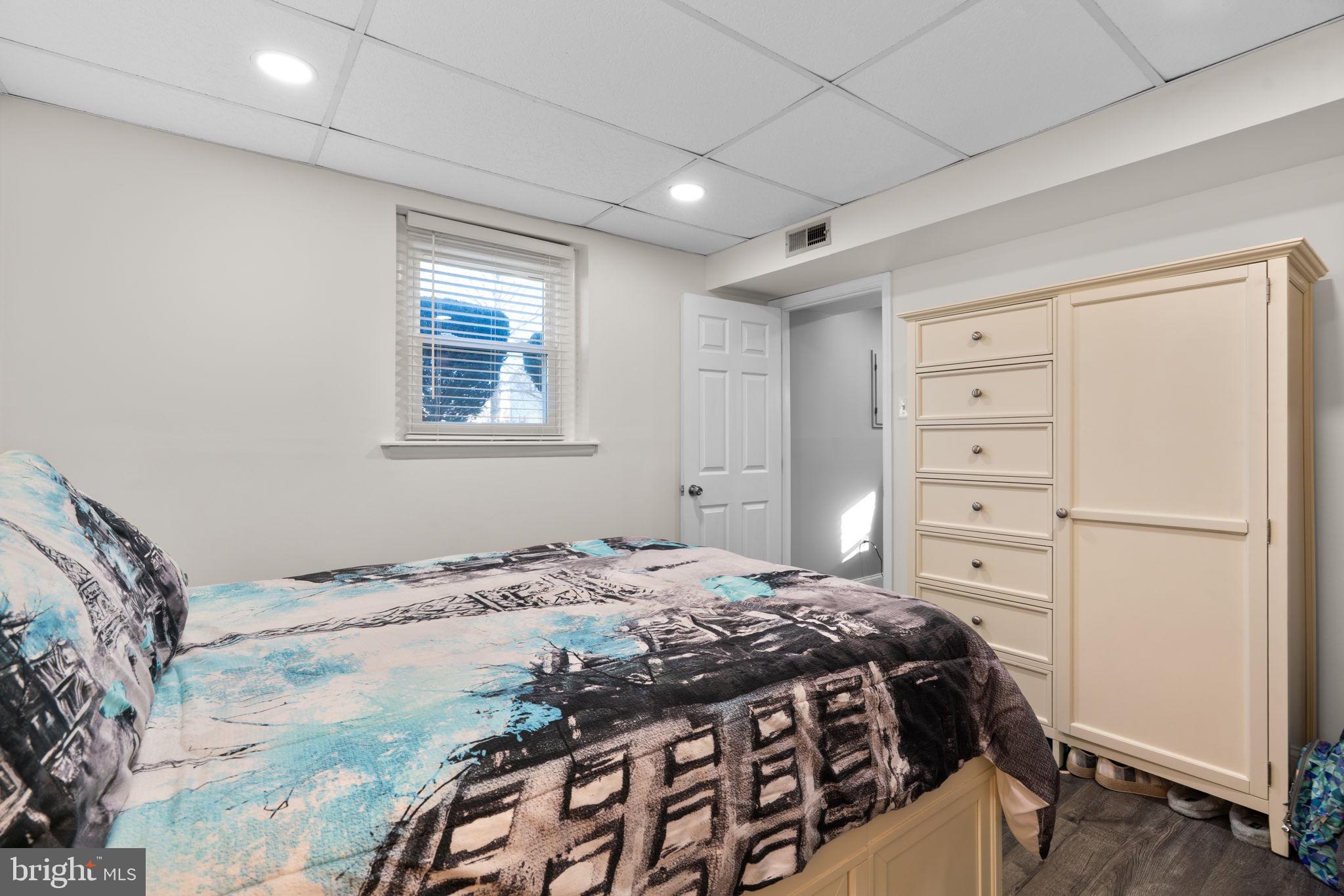 RESERVOIR RIDGE - Residential