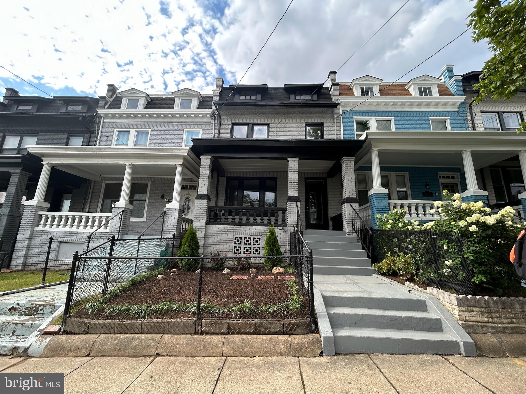 917 EMERSON STREET NW