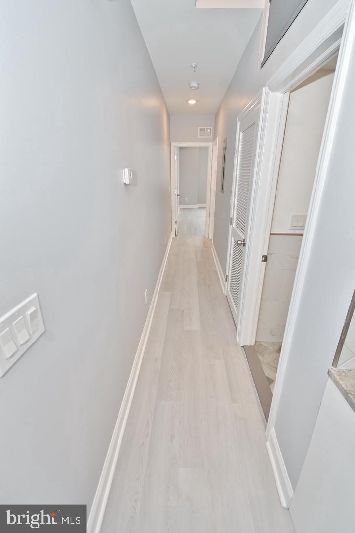 OLDE KENSINGTON - Residential Lease