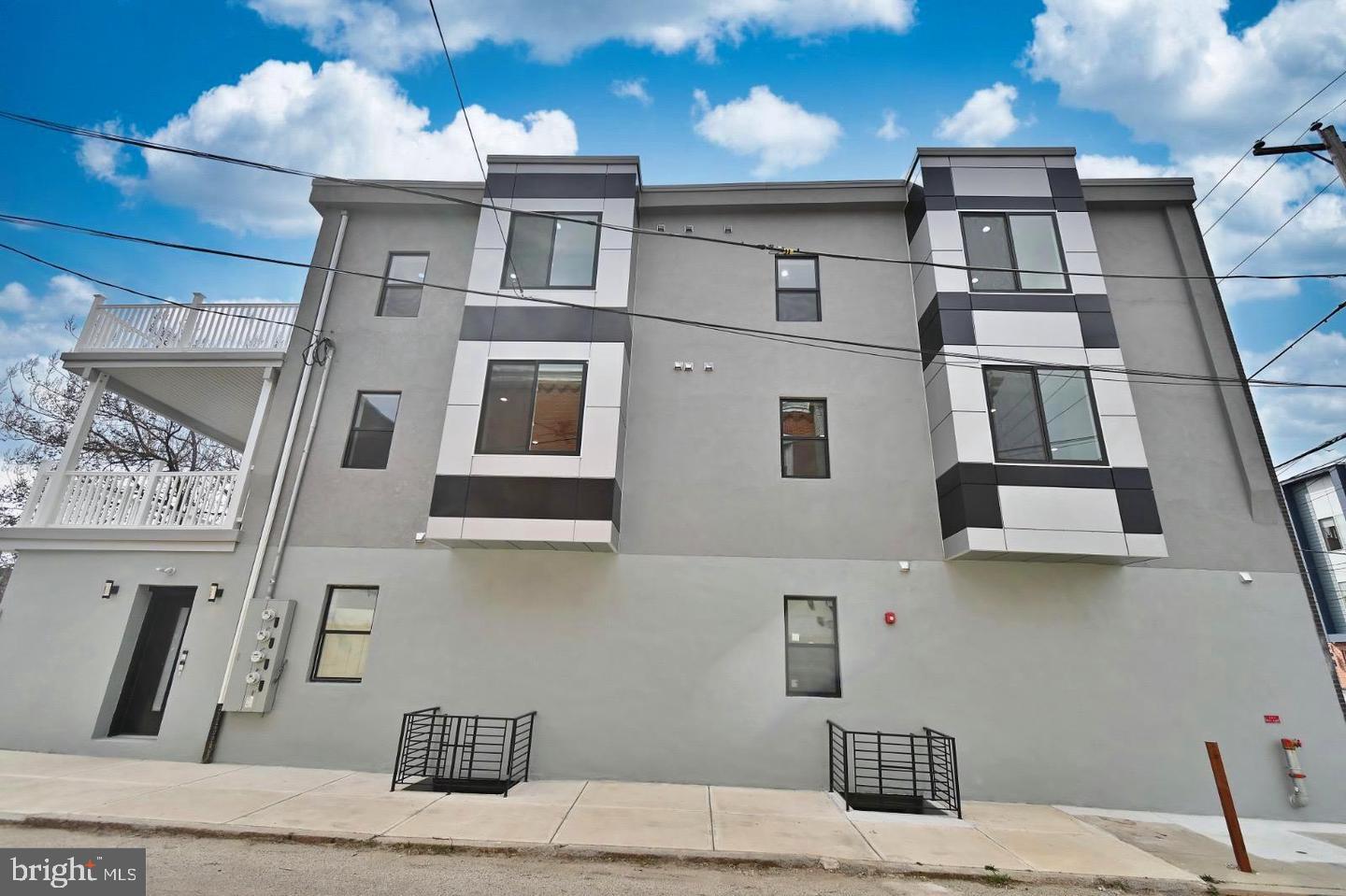 OLDE KENSINGTON - Residential Lease