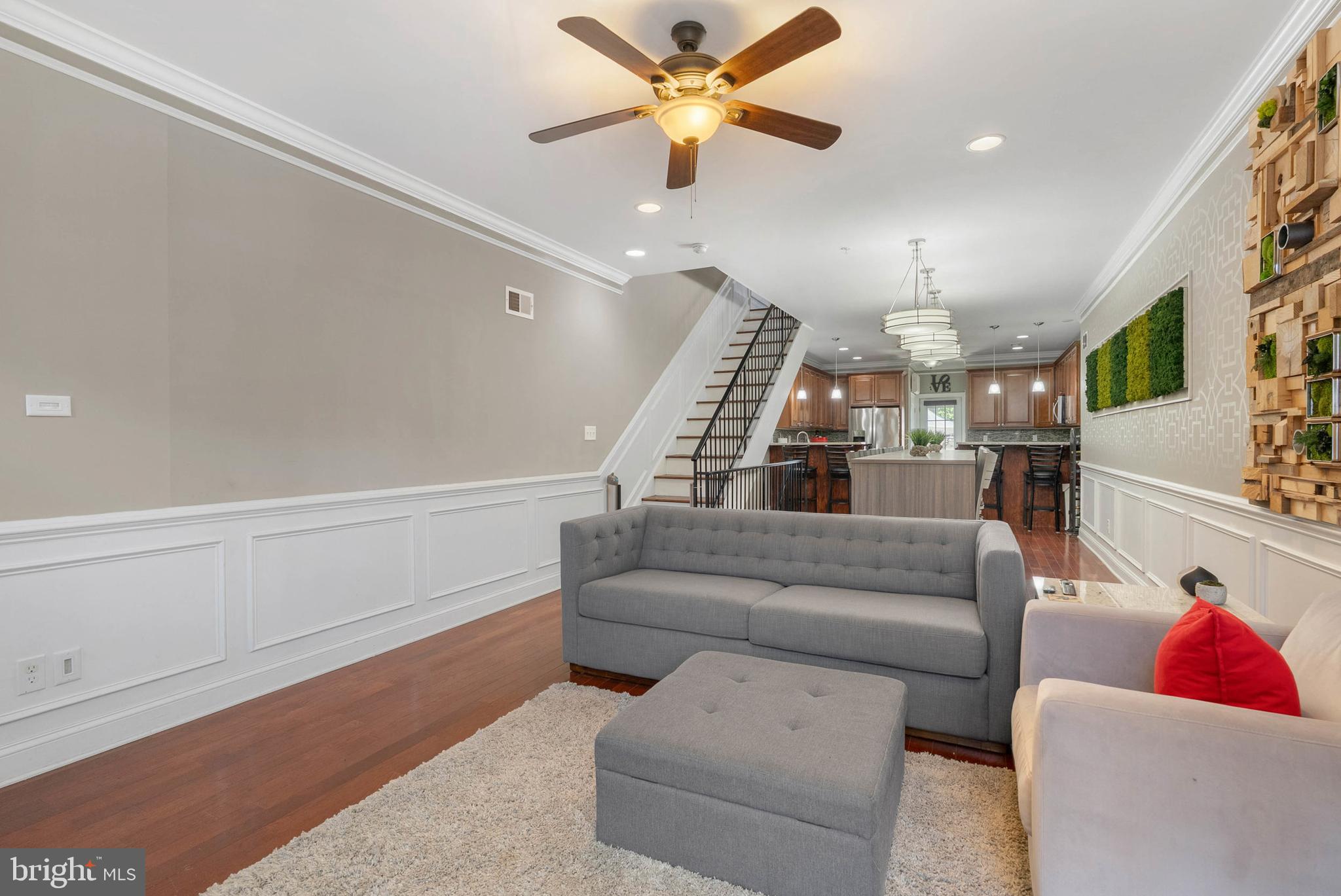 535 MIFFLIN STREET