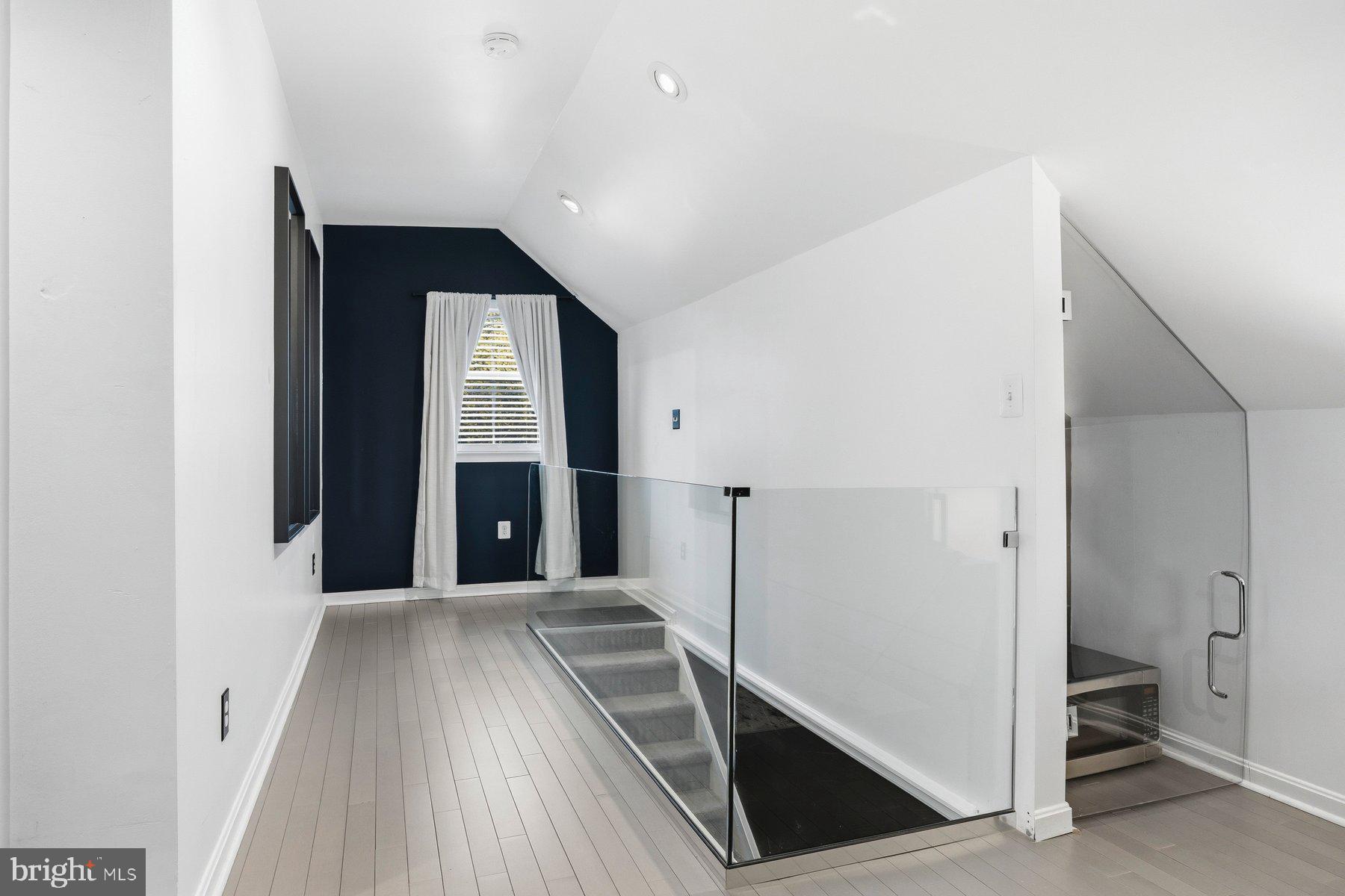 WALTHERSON - Residential