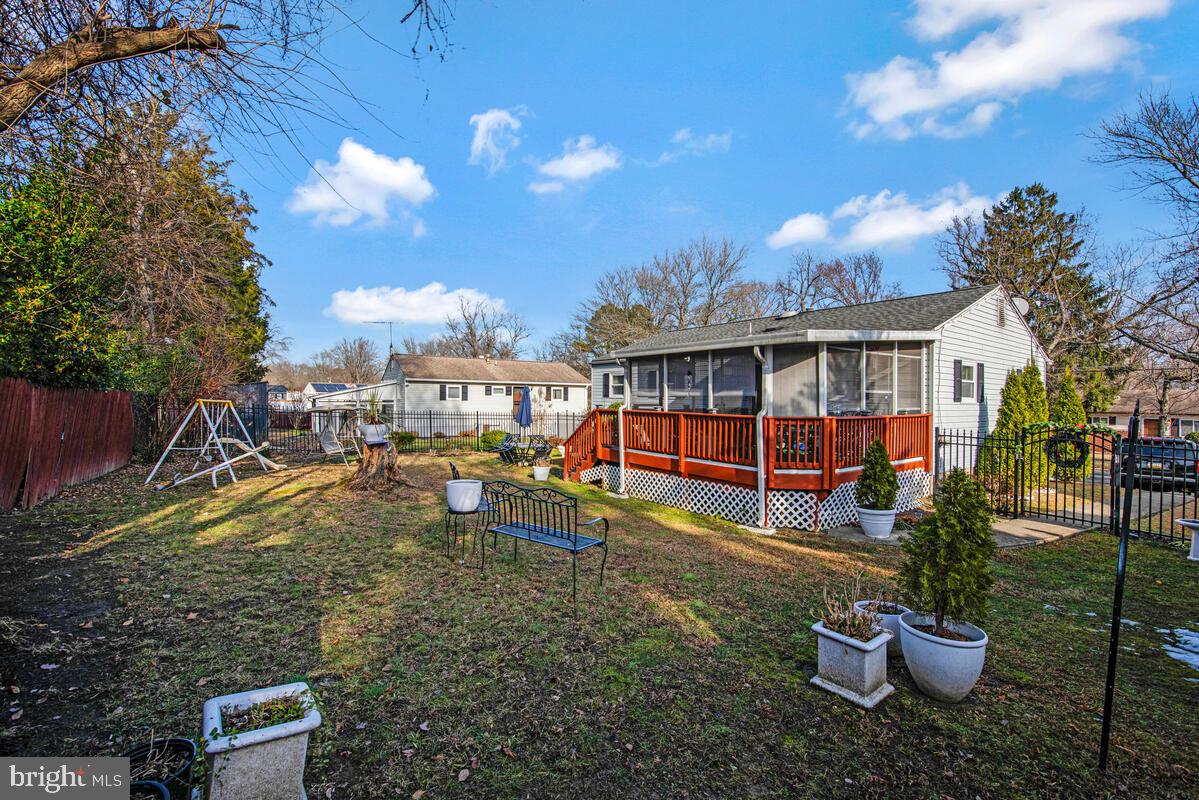 RITCHIE MANOR - Residential