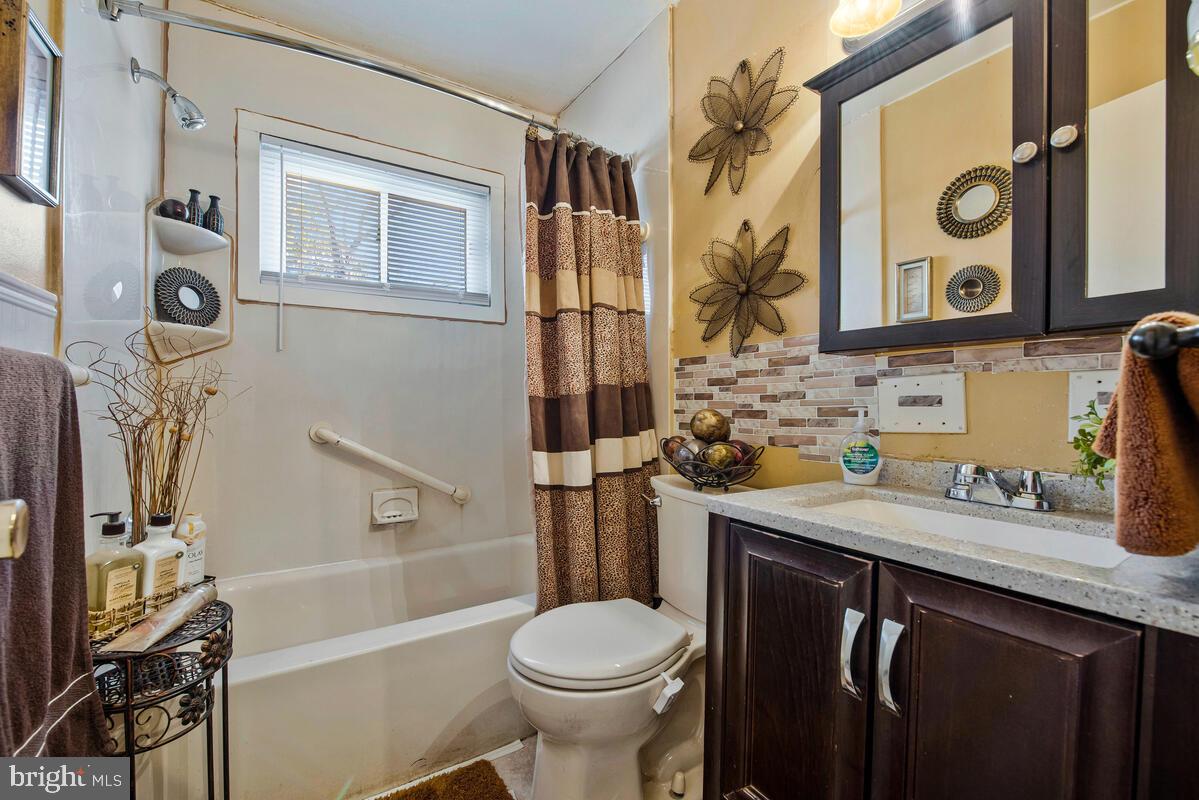 RITCHIE MANOR - Residential