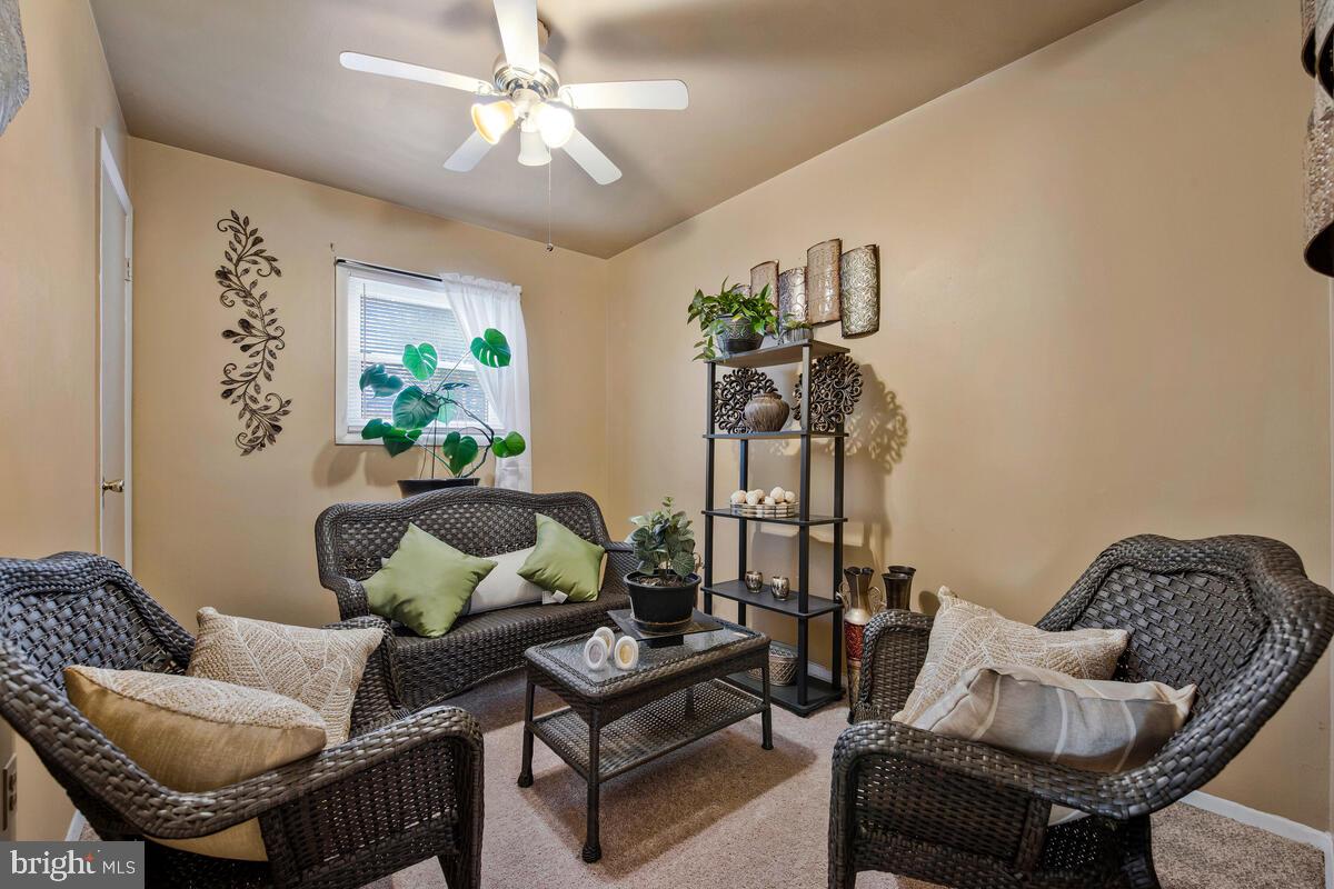 RITCHIE MANOR - Residential