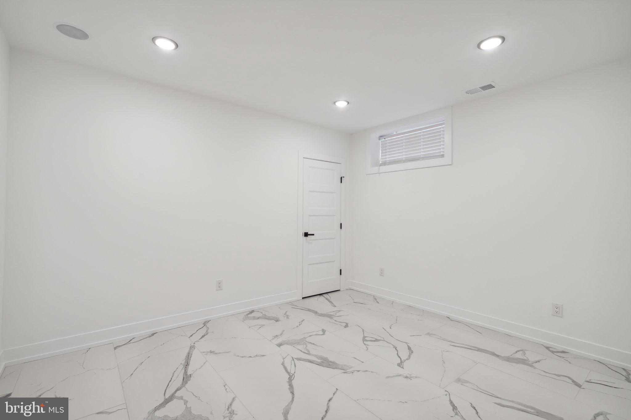 FISHTOWN - Residential Lease