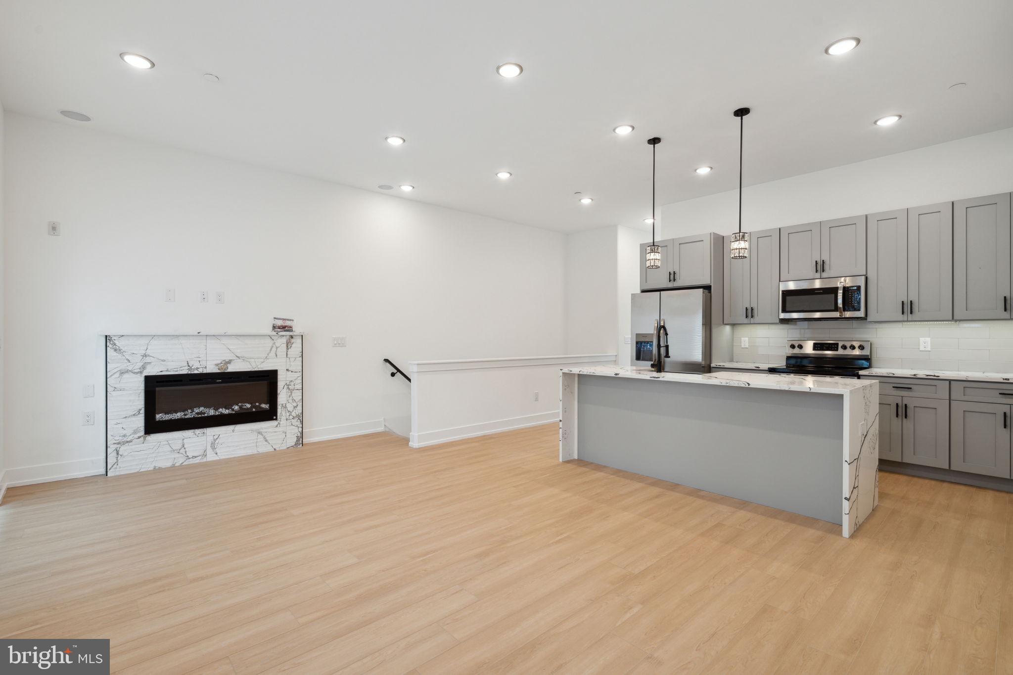 FISHTOWN - Residential Lease