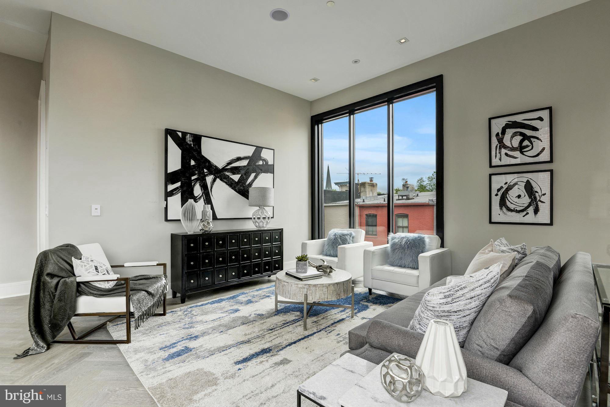 LOGAN CIRCLE - Residential
