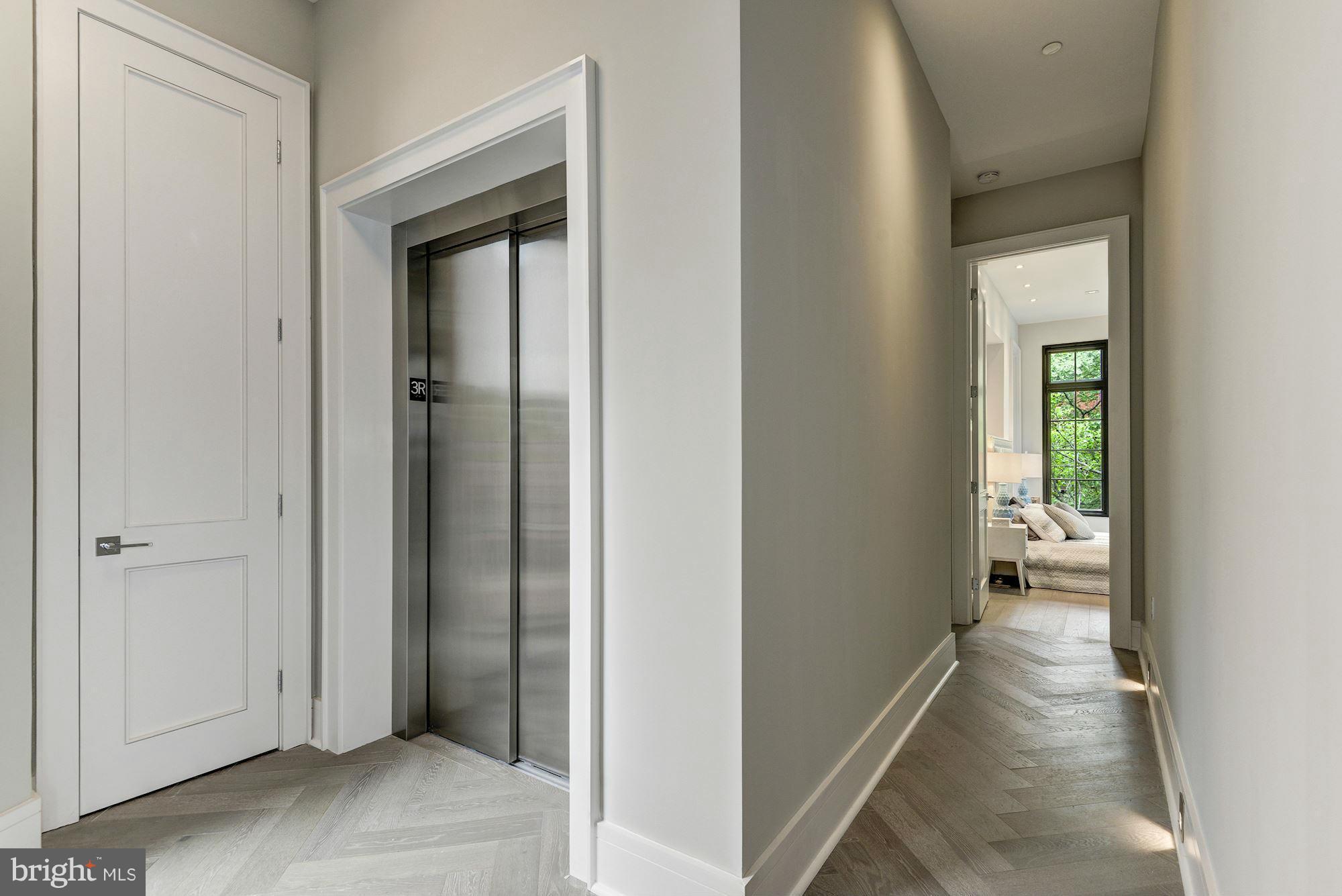 LOGAN CIRCLE - Residential