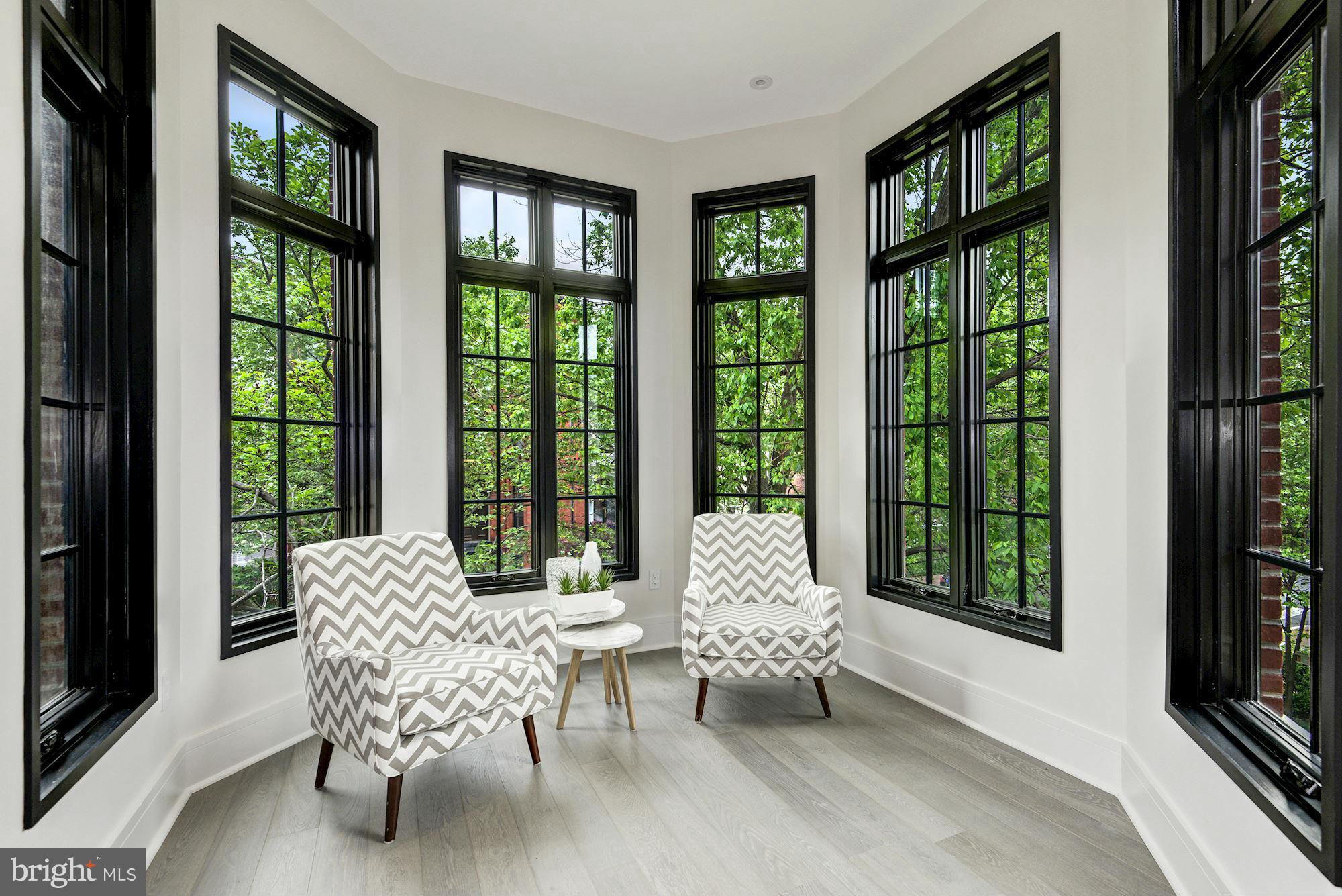 LOGAN CIRCLE - Residential