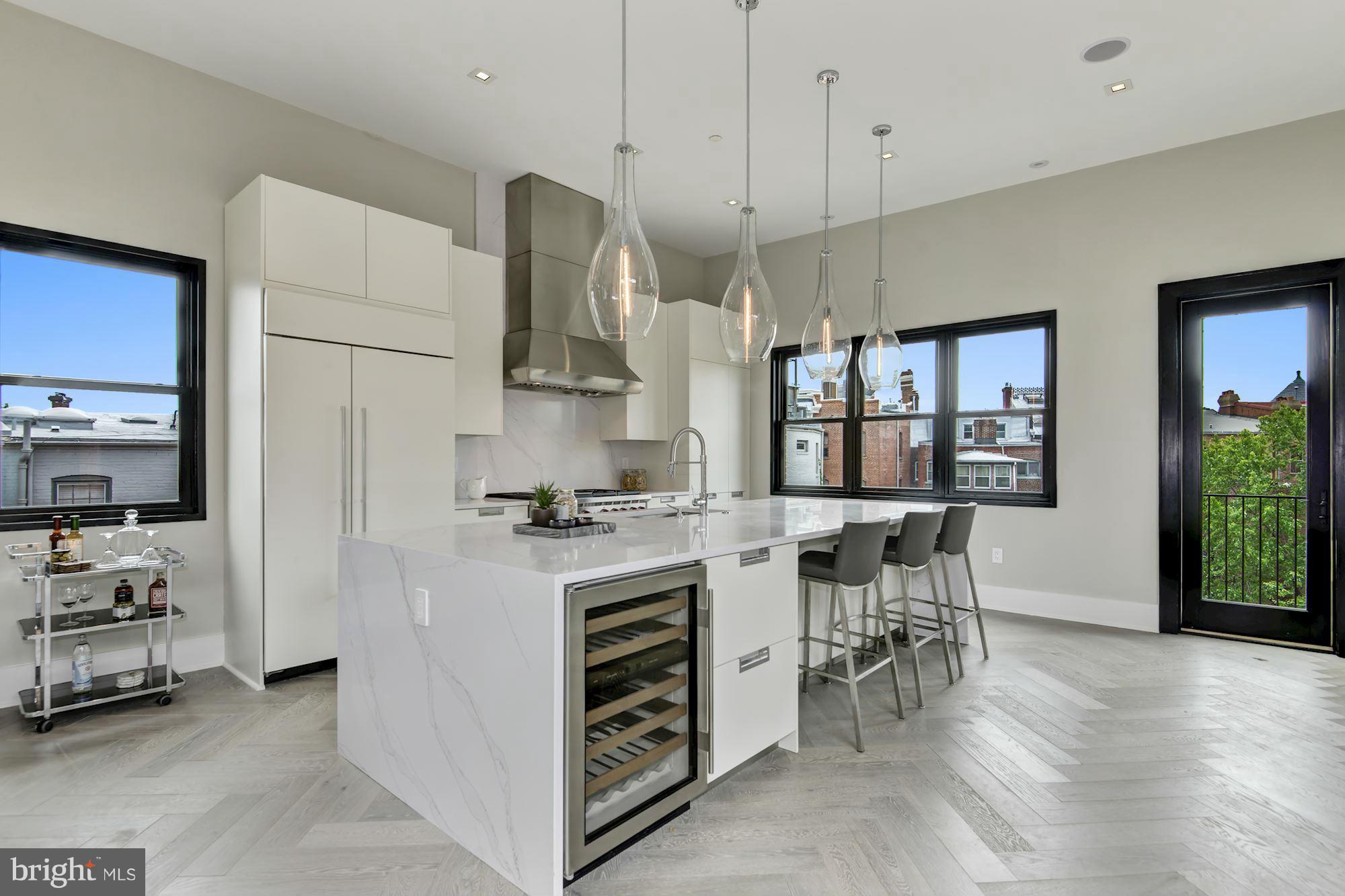 LOGAN CIRCLE - Residential